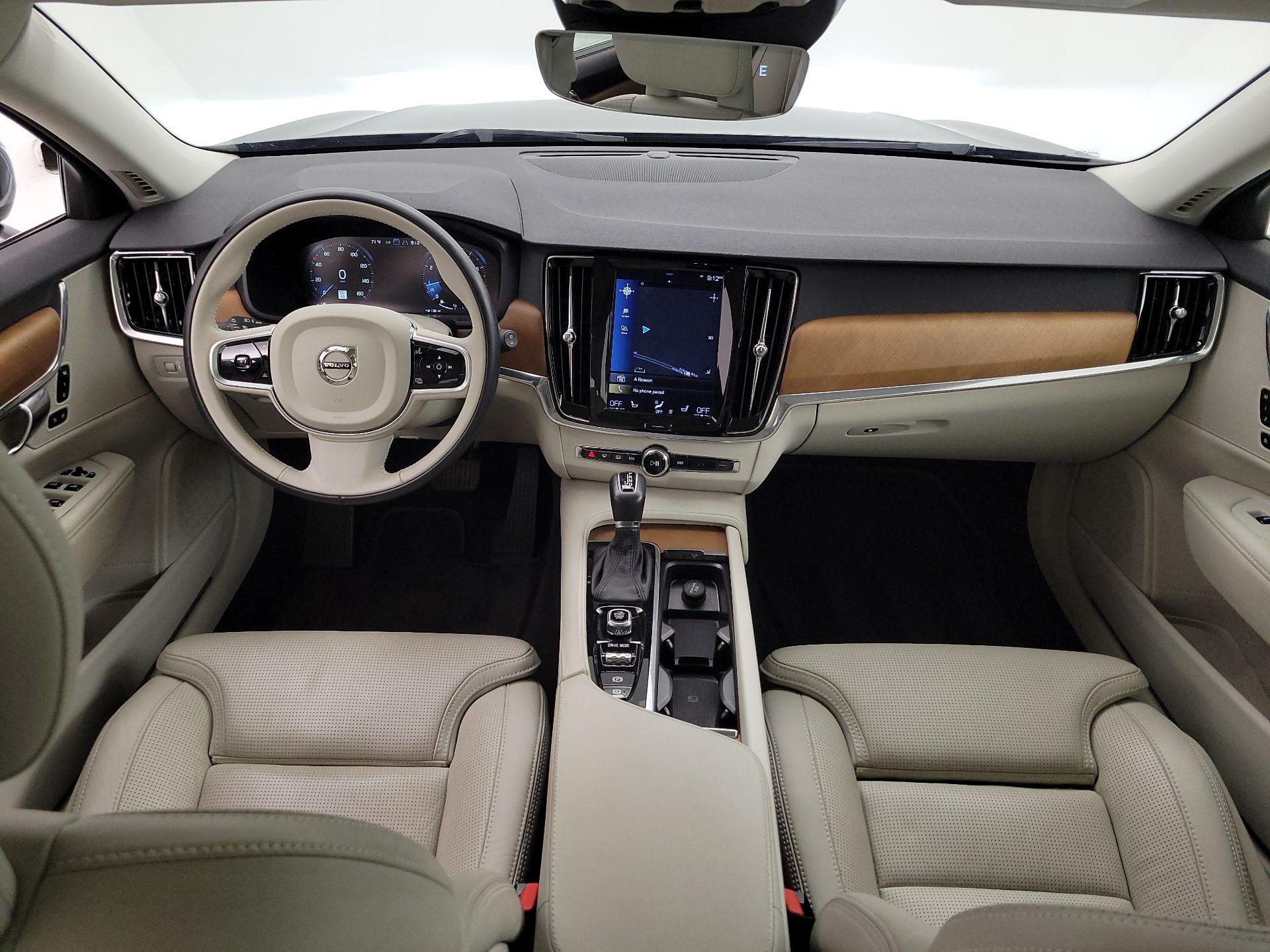 Thumbnail: 2018 Volvo V90 - 9