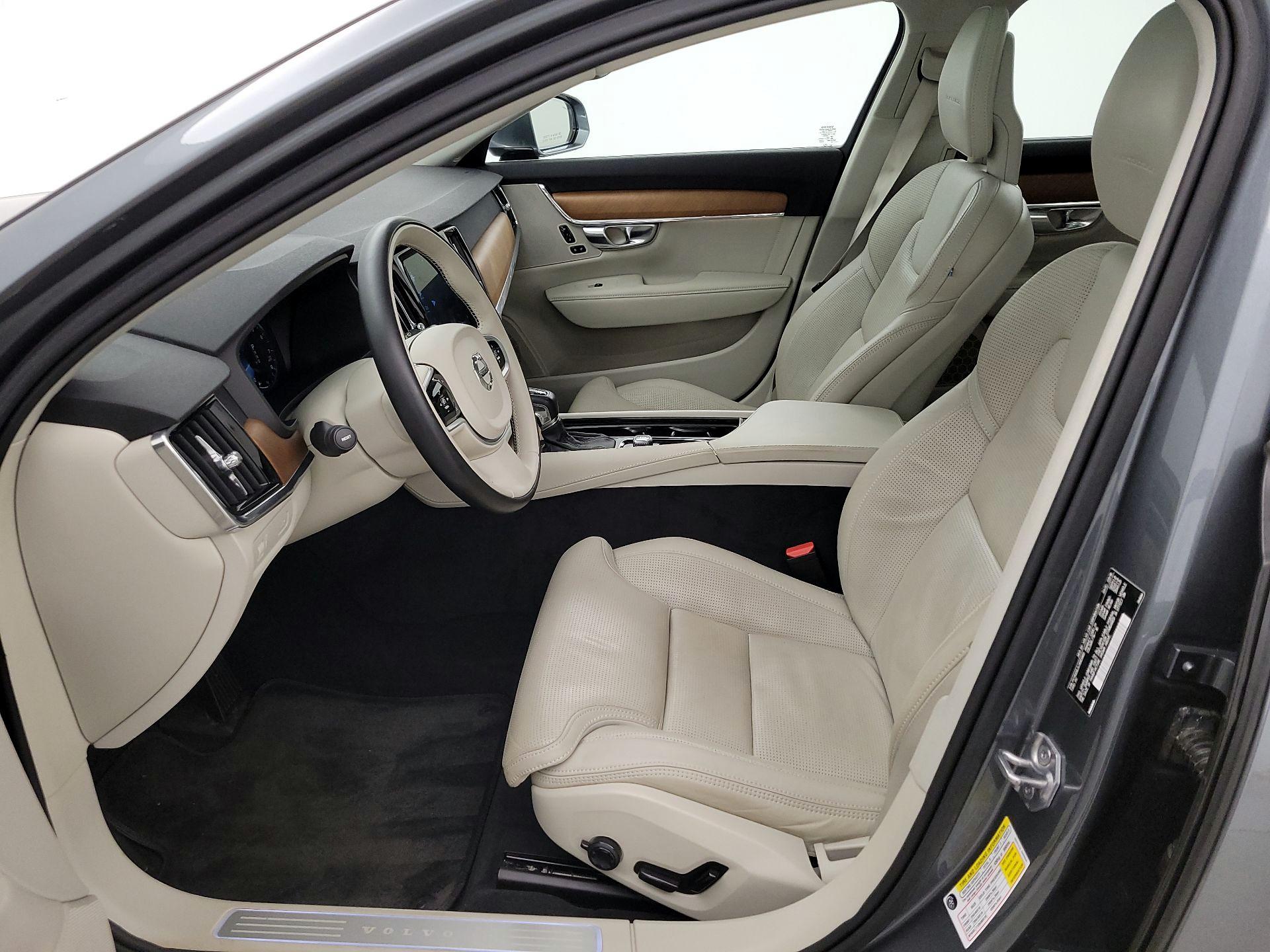 Thumbnail: 2018 Volvo V90 - 11