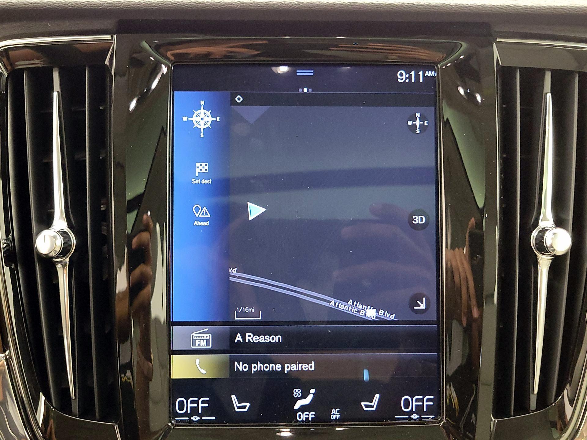 Thumbnail: 2018 Volvo V90 - 14