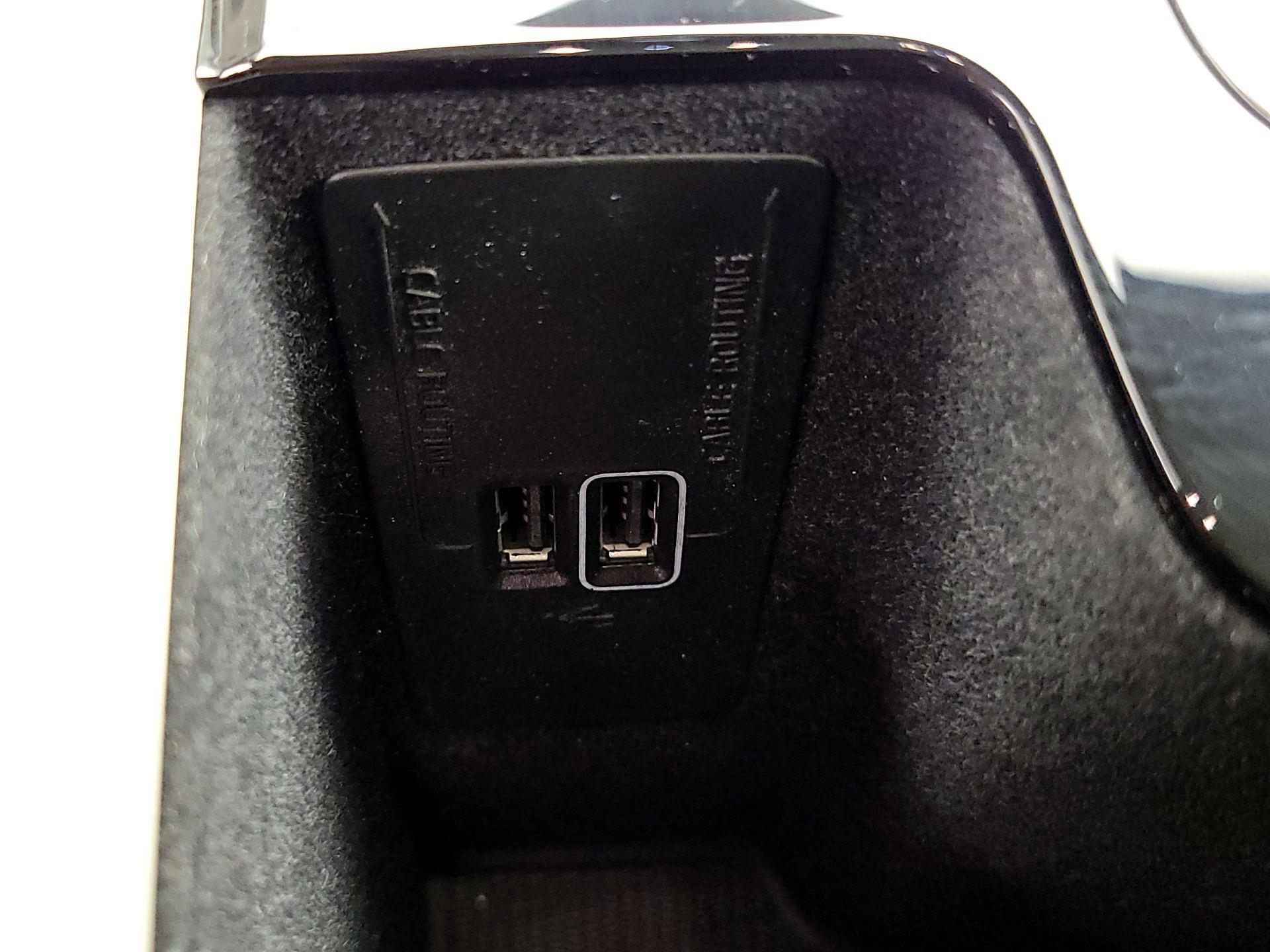 Thumbnail: 2018 Volvo V90 - 19