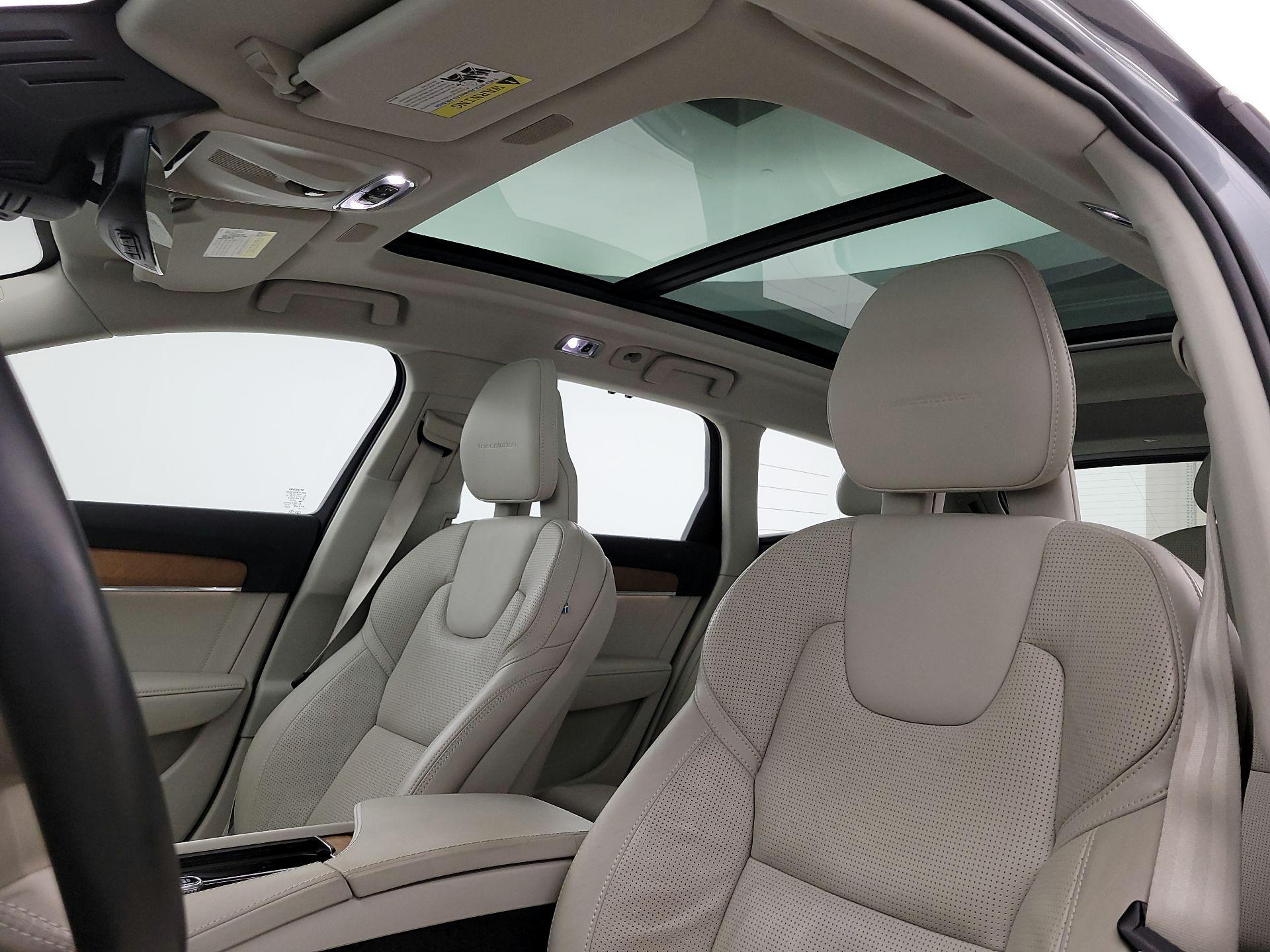 Thumbnail: 2018 Volvo V90 - 20