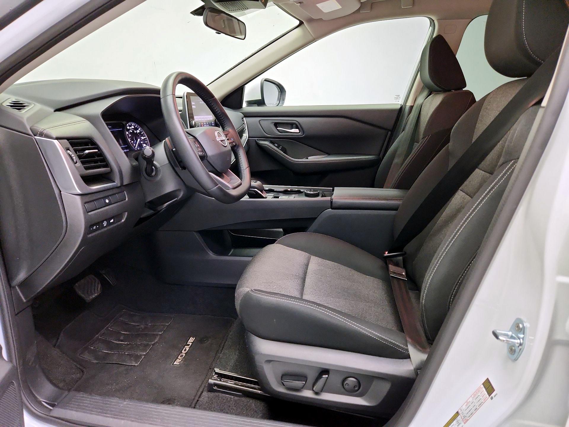 Thumbnail: 2025 Nissan Rogue - 11