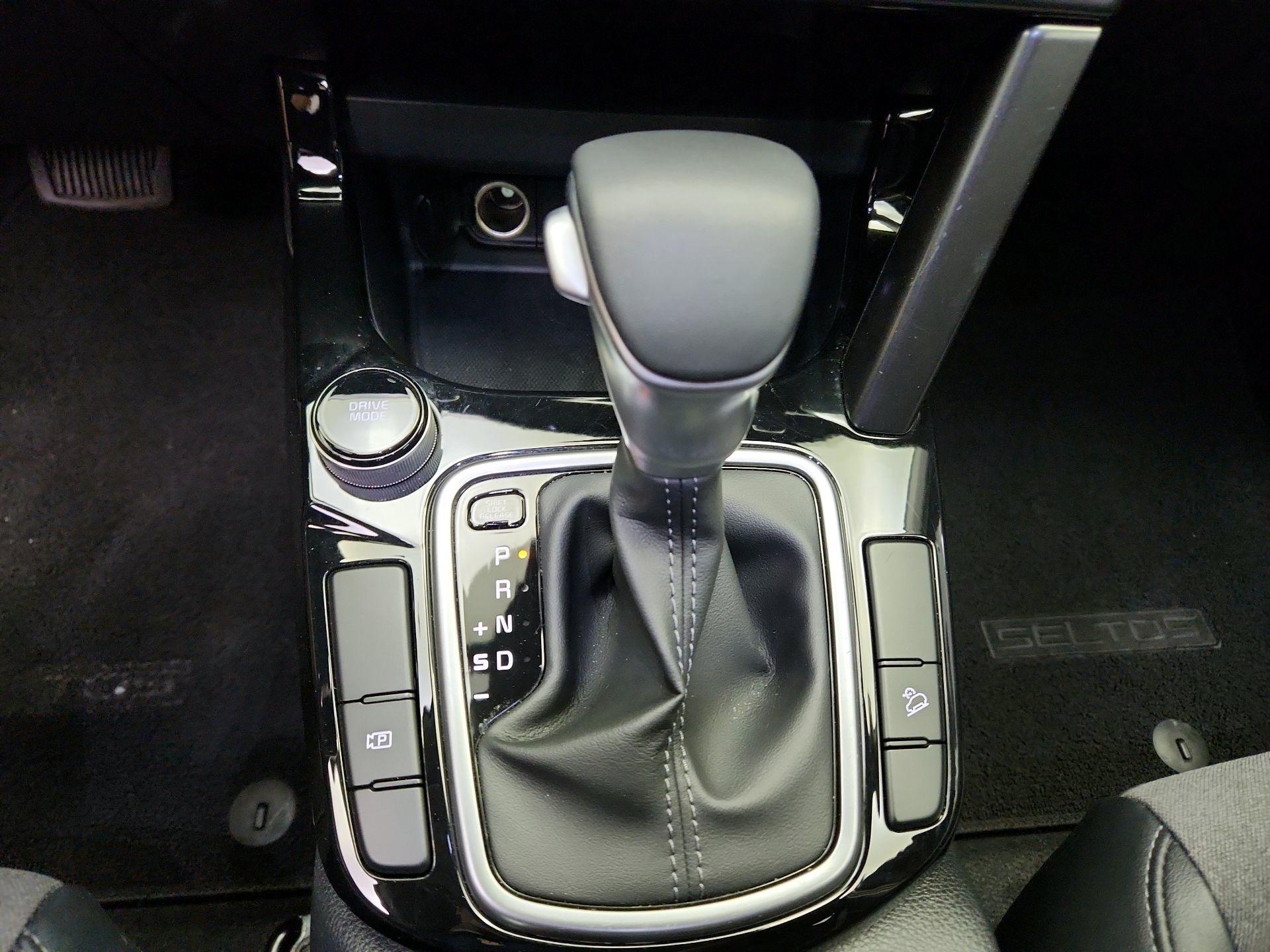 Thumbnail: 2025 Kia Seltos - 18