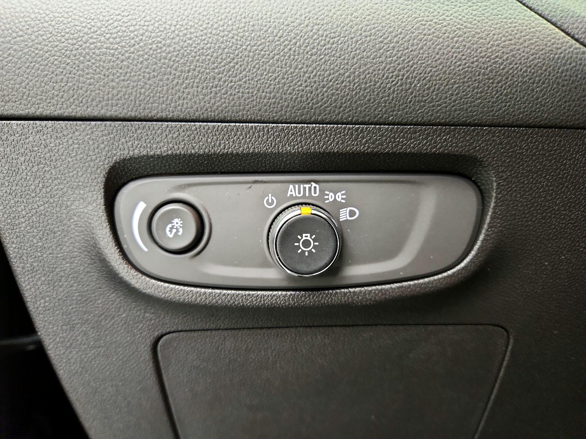 Thumbnail: 2025 Buick Encore GX - 13