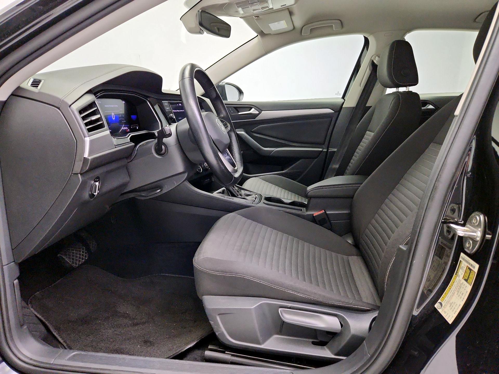 Thumbnail: 2021 Toyota Camry - 11