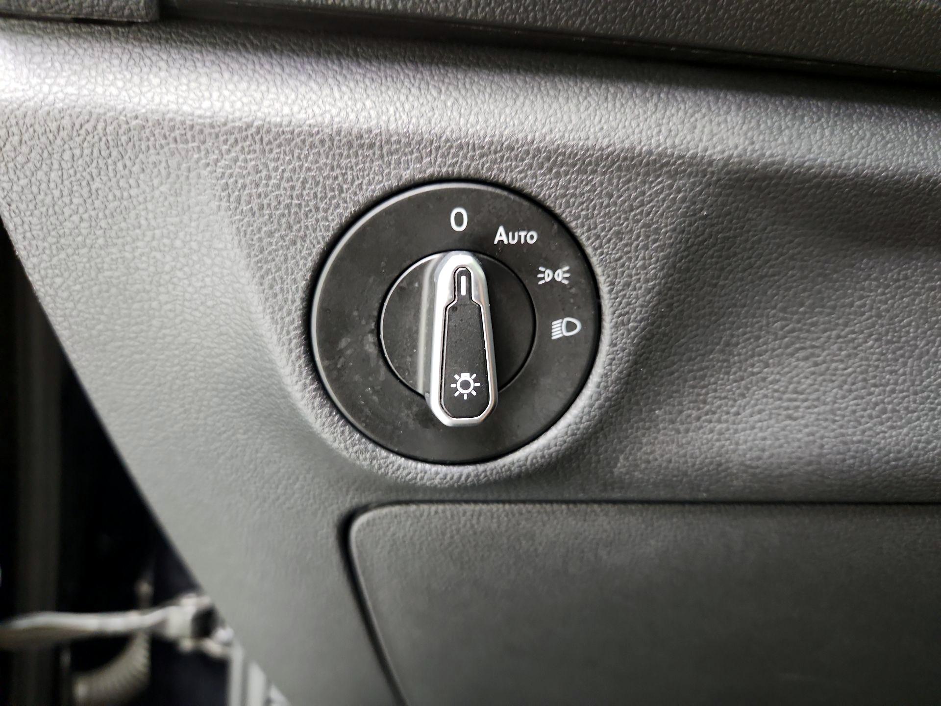 Thumbnail: 2021 Toyota Camry - 13