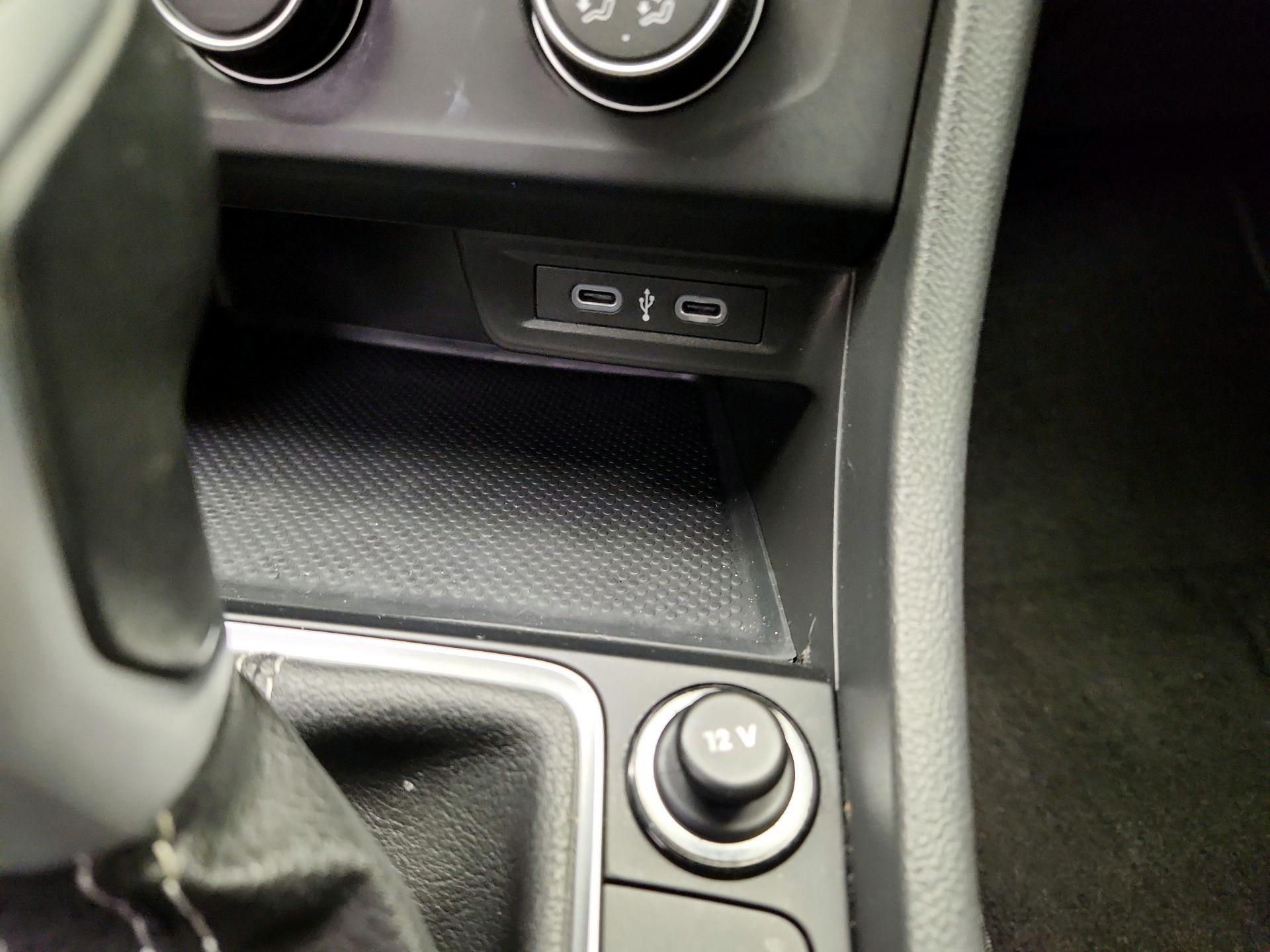 Thumbnail: 2021 Toyota Camry - 18