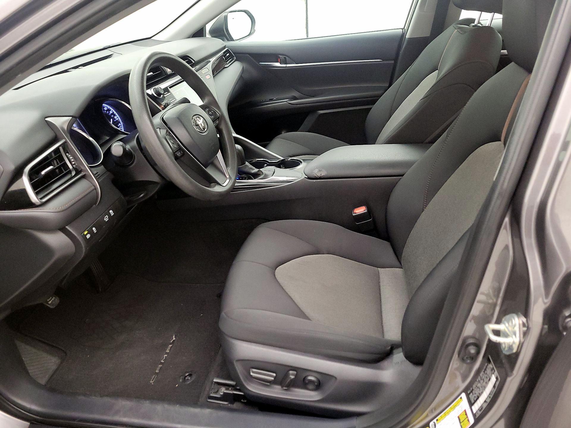 Thumbnail: 2020 Toyota Camry - 11