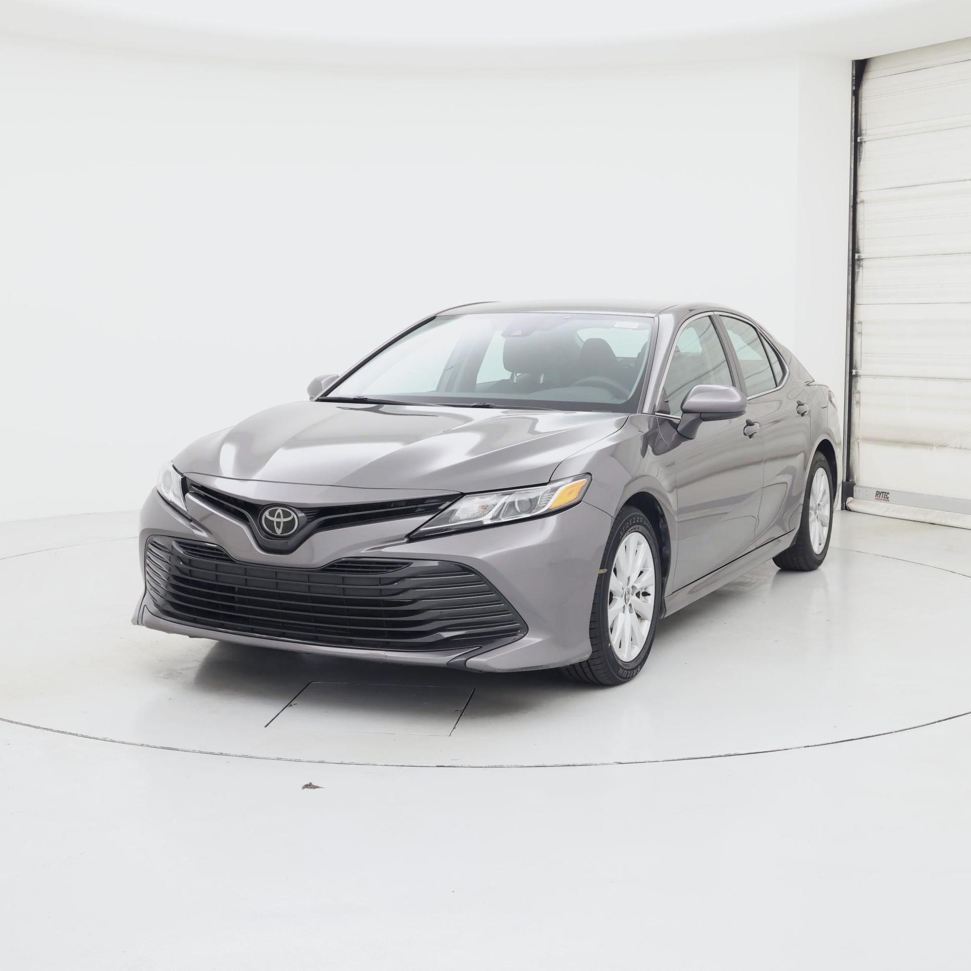 Thumbnail: 2020 Toyota Camry - 4