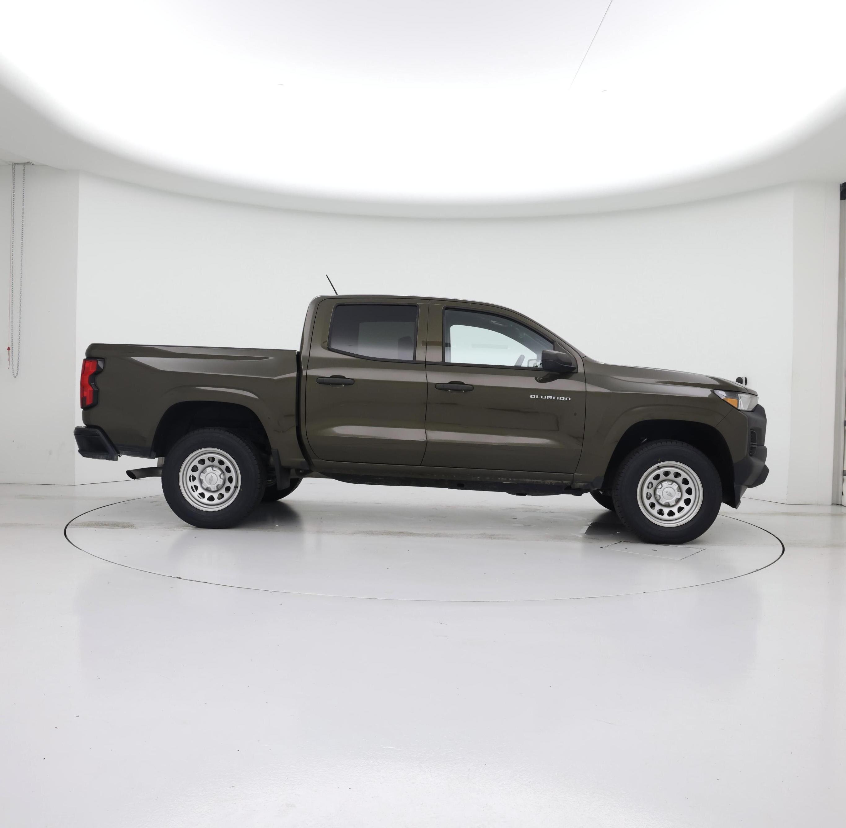 Thumbnail: 2023 Chevrolet Colorado - 7