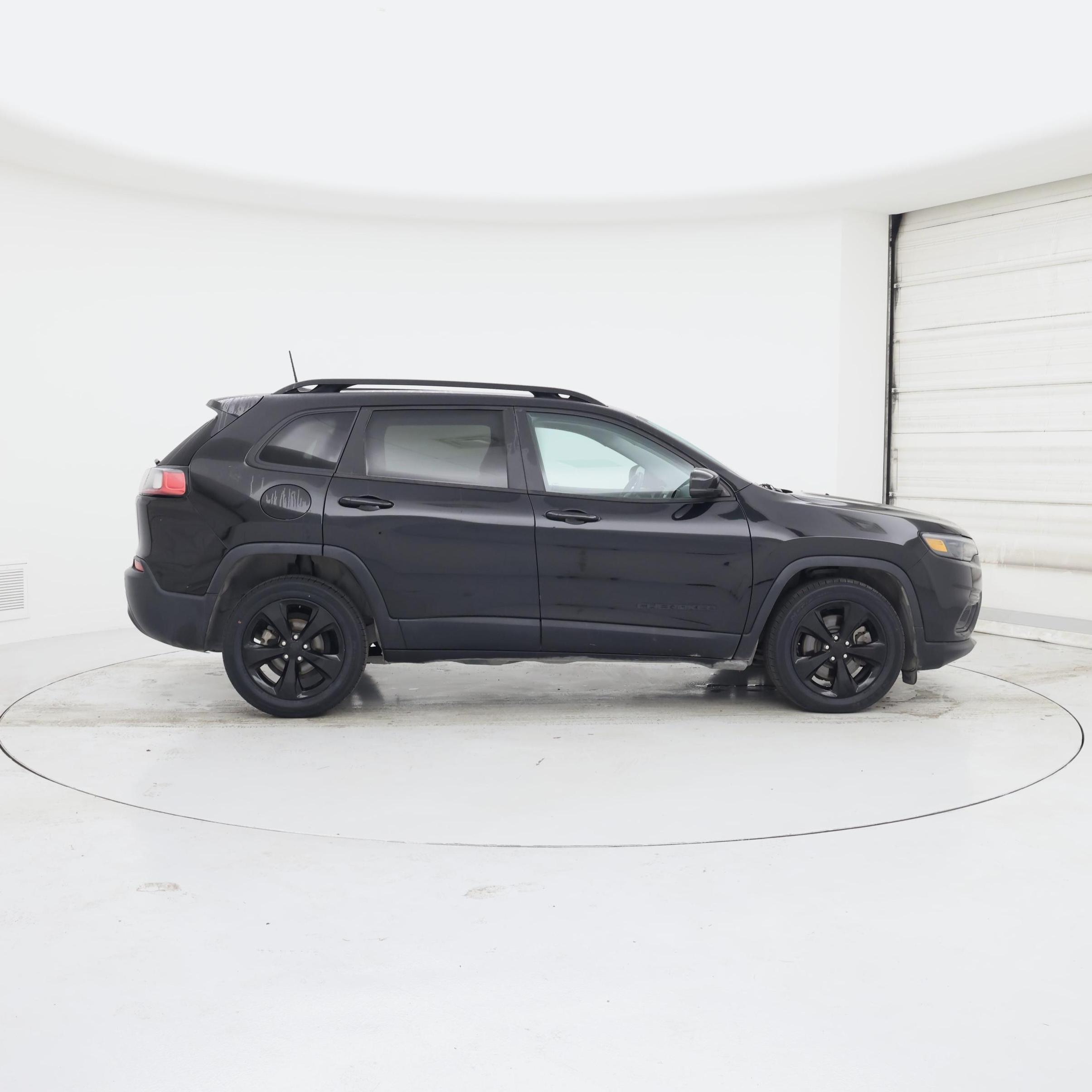 Thumbnail: 2020 Jeep Cherokee - 7