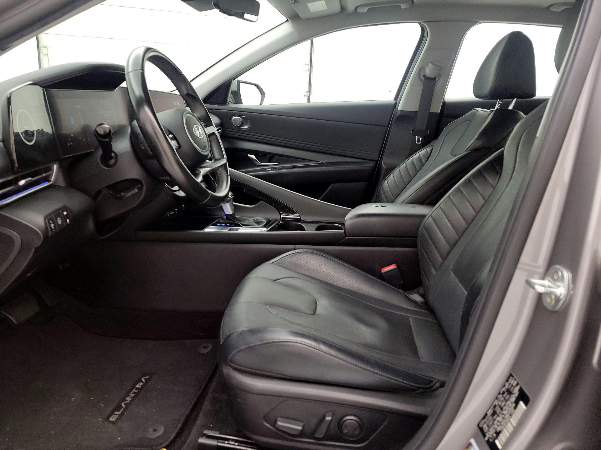 Thumbnail: 2021 Hyundai Elantra - 11