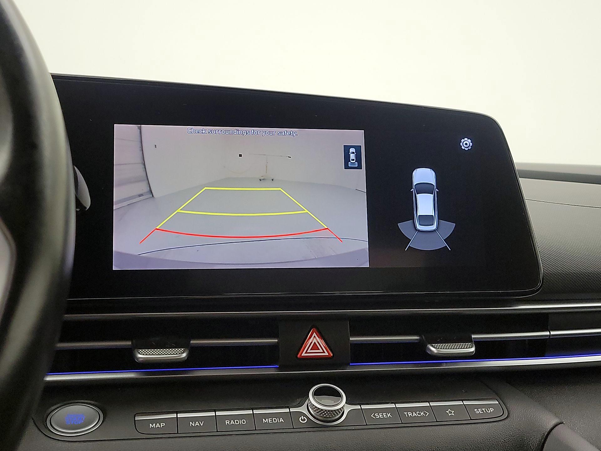 Thumbnail: 2021 Hyundai Elantra - 14