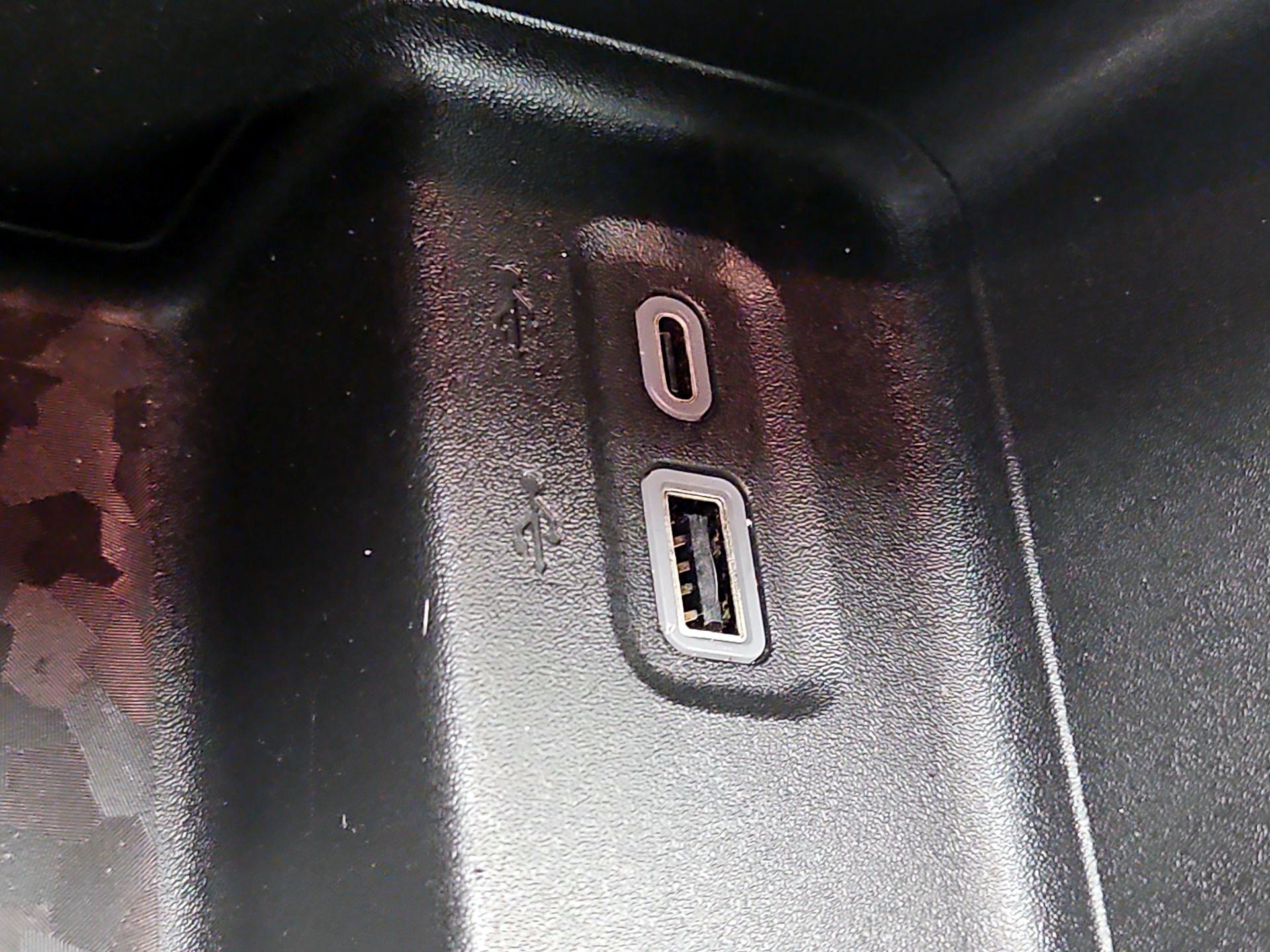 Thumbnail: 2023 Chevrolet Colorado - 18
