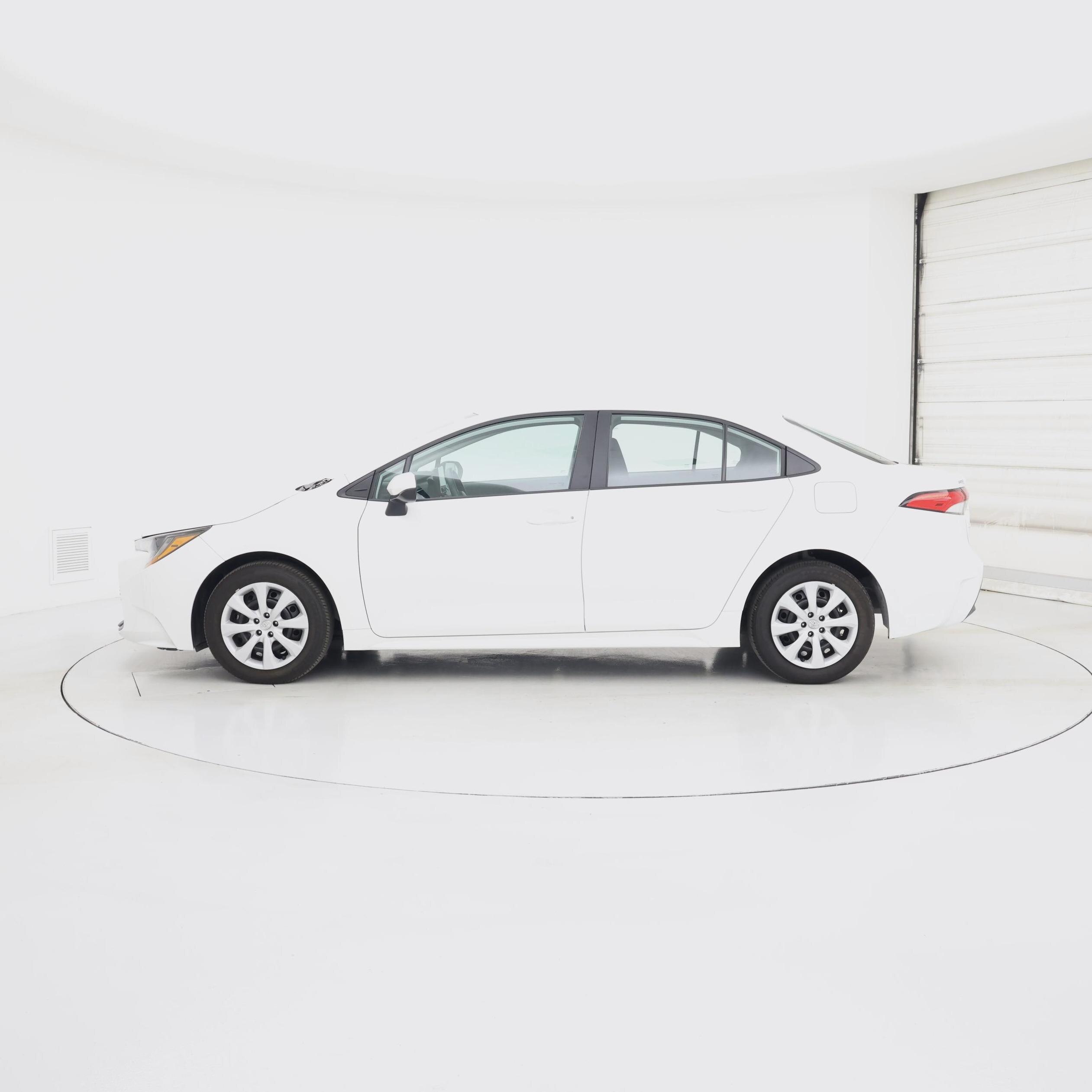 Thumbnail: 2024 Toyota Corolla - 3