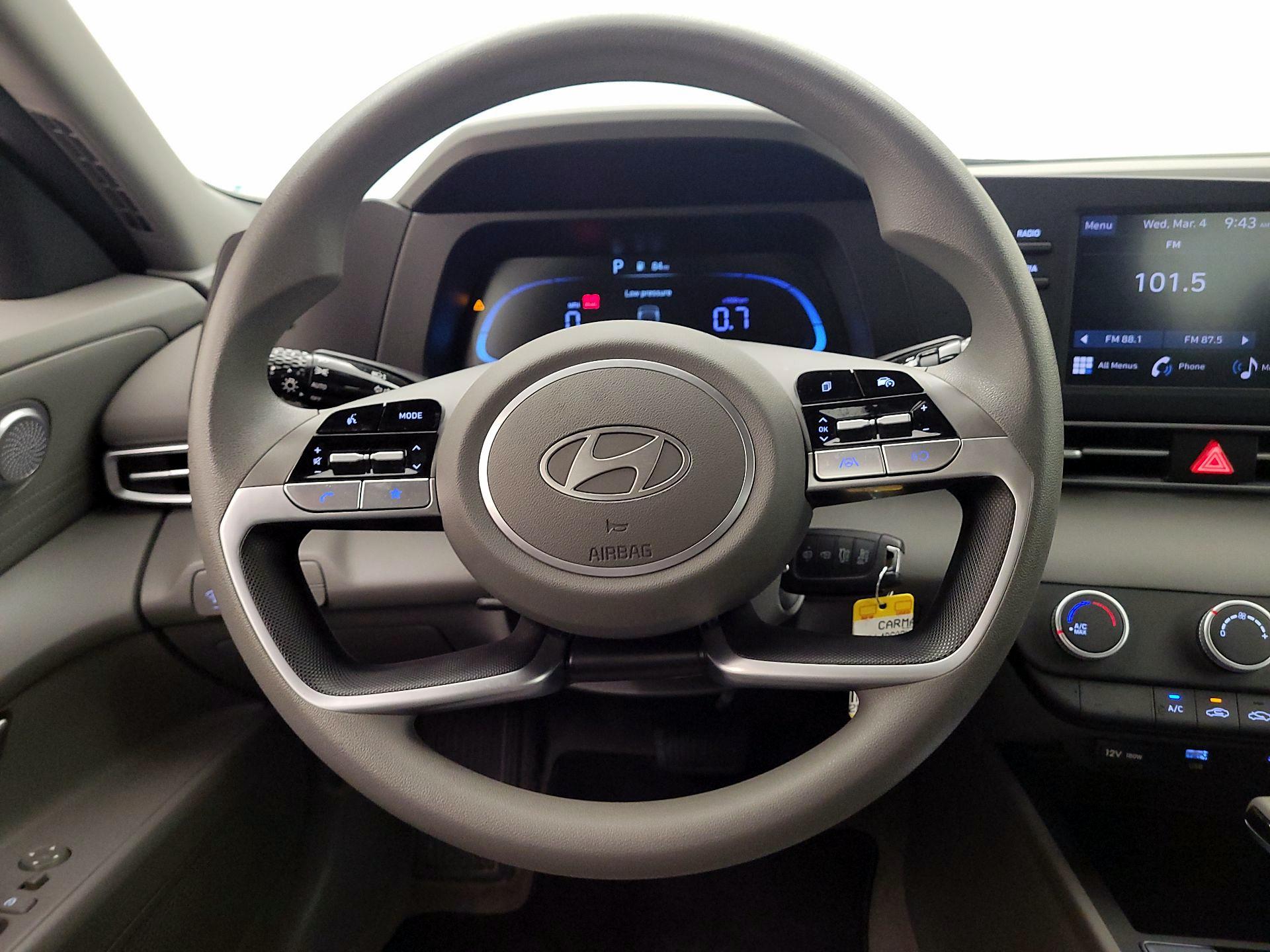 Thumbnail: 2024 Hyundai Elantra - 10