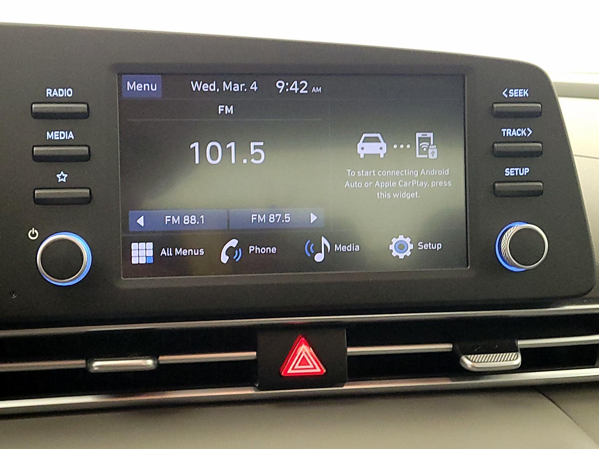 Thumbnail: 2024 Hyundai Elantra - 15