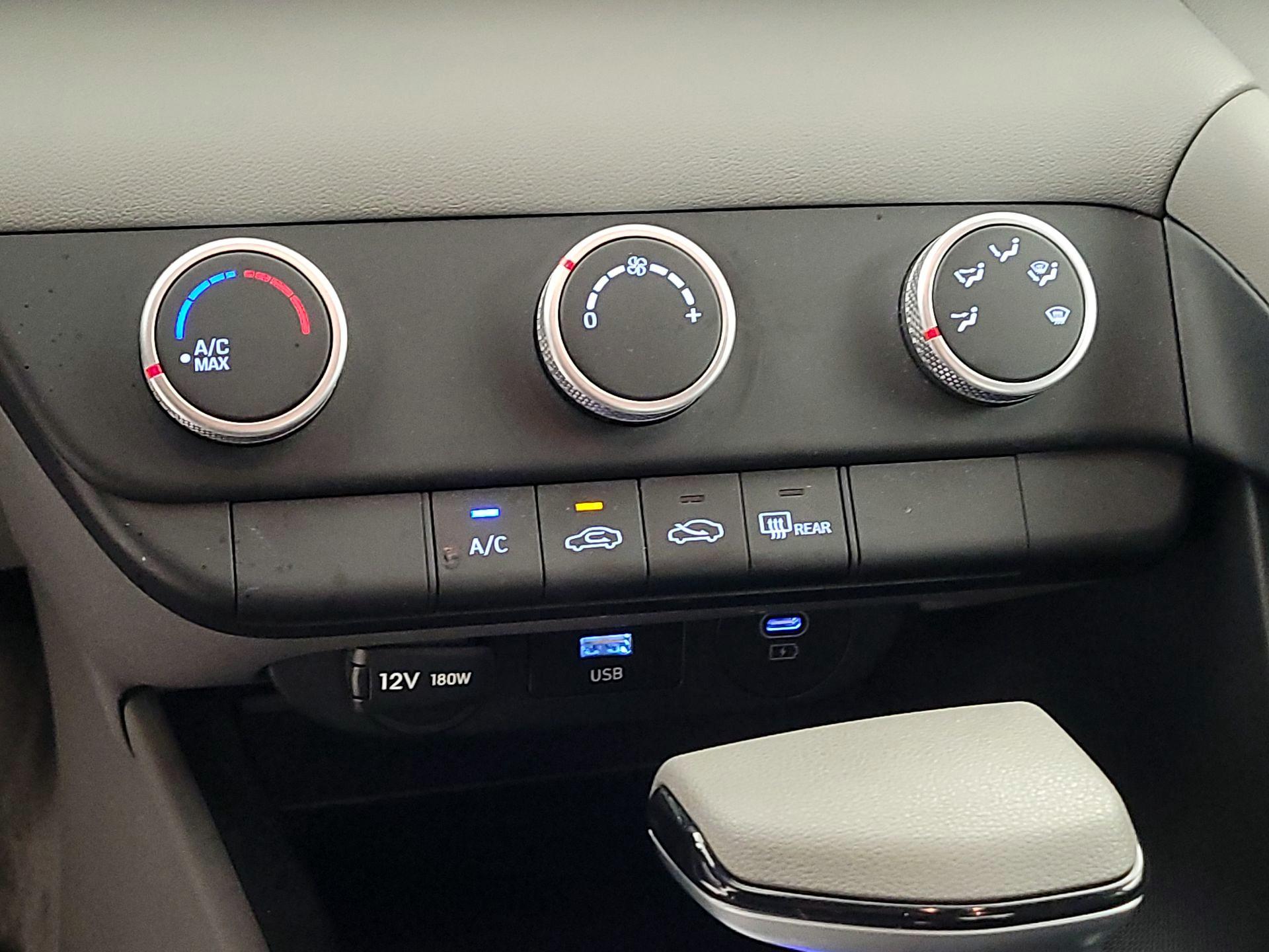 Thumbnail: 2024 Hyundai Elantra - 16