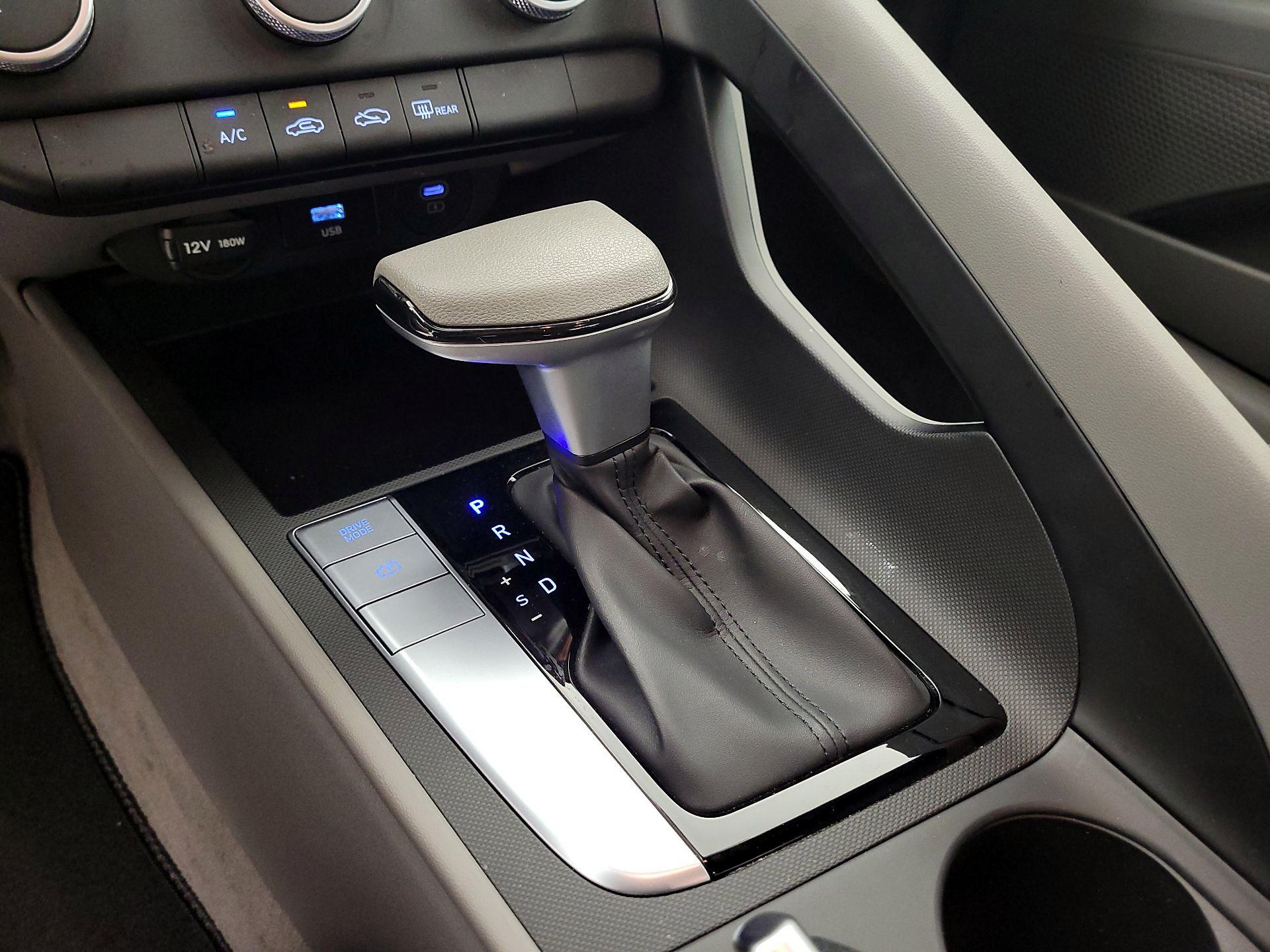 Thumbnail: 2024 Hyundai Elantra - 17