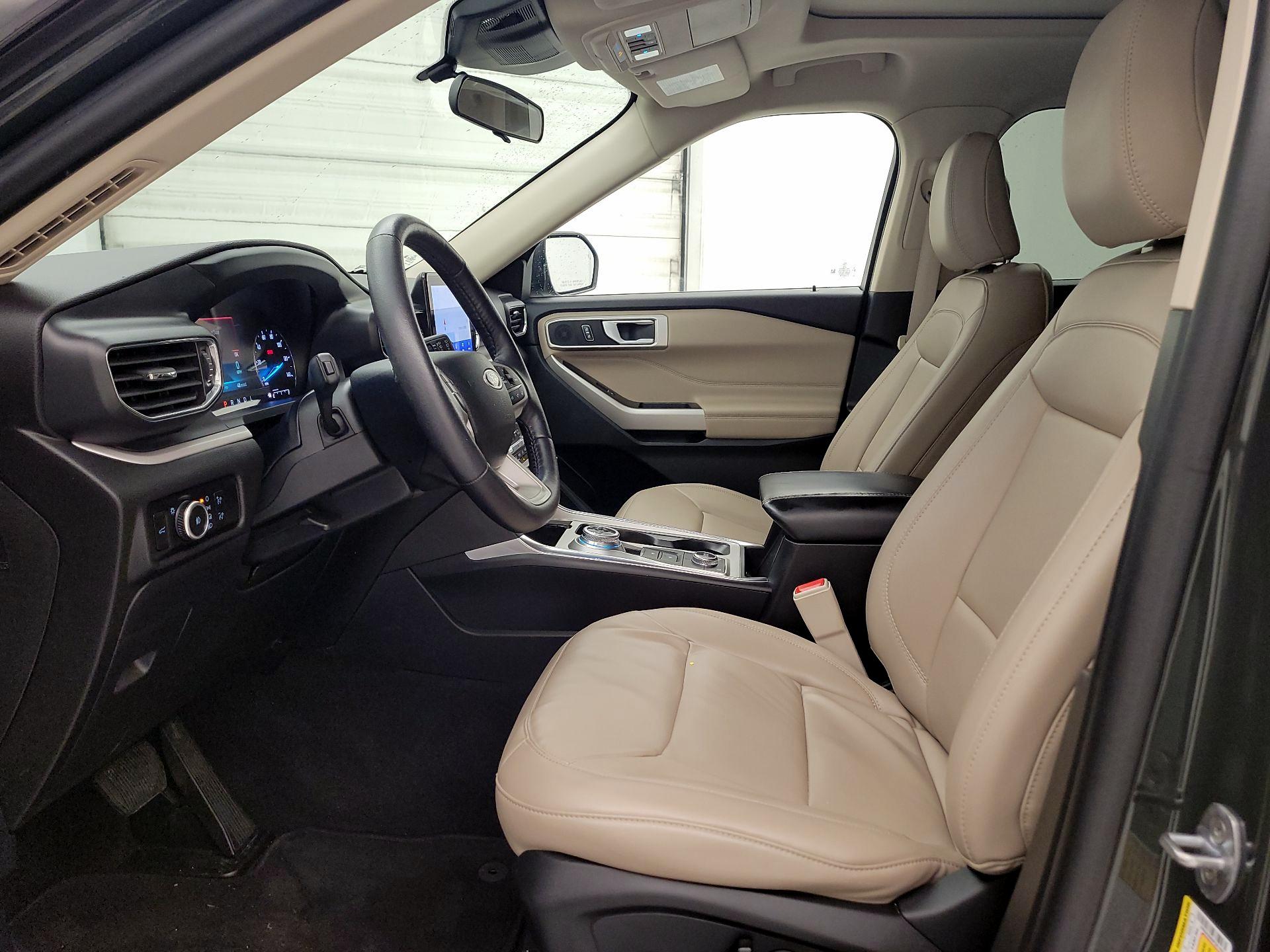 Thumbnail: 2023 Ford Explorer - 11