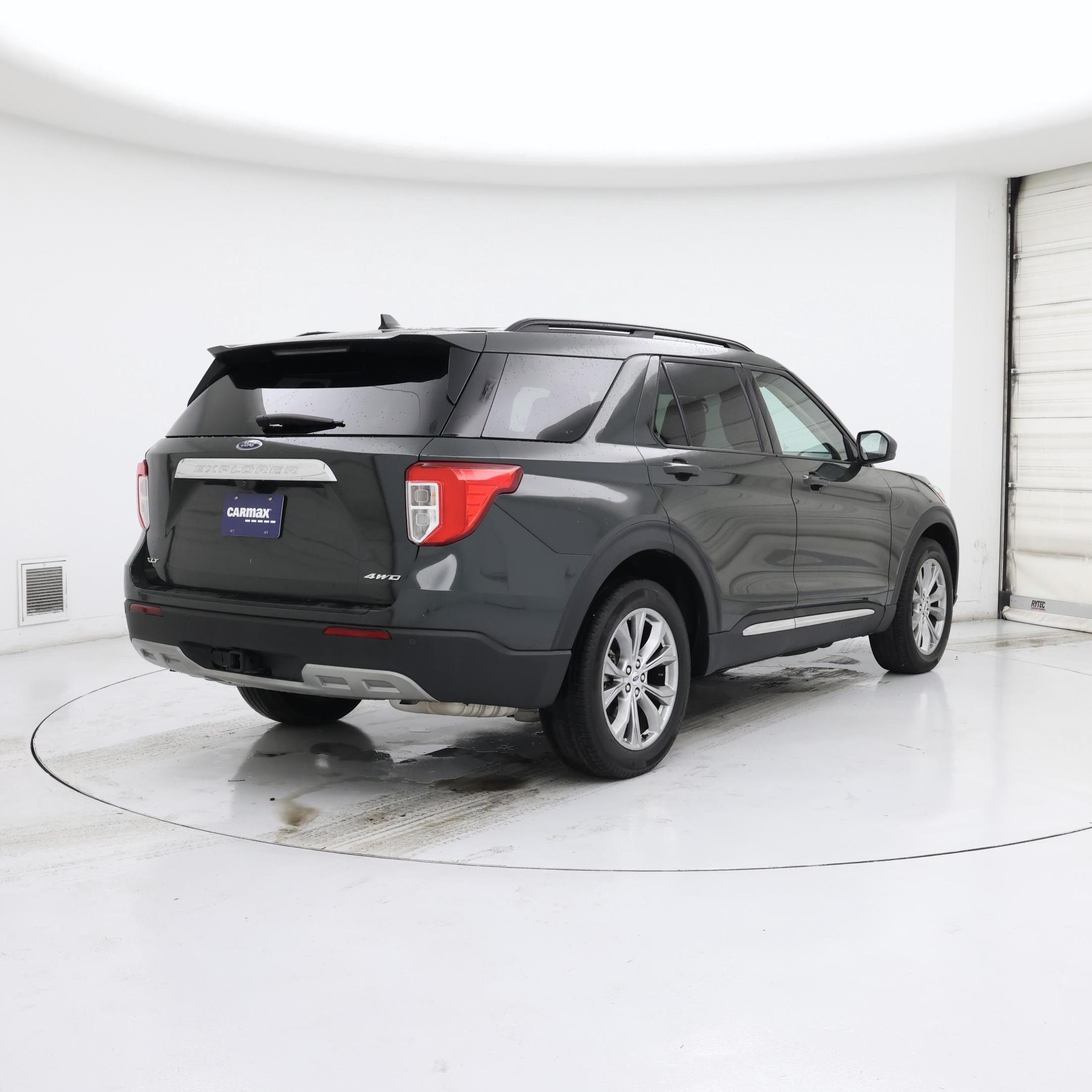 Thumbnail: 2023 Ford Explorer - 8