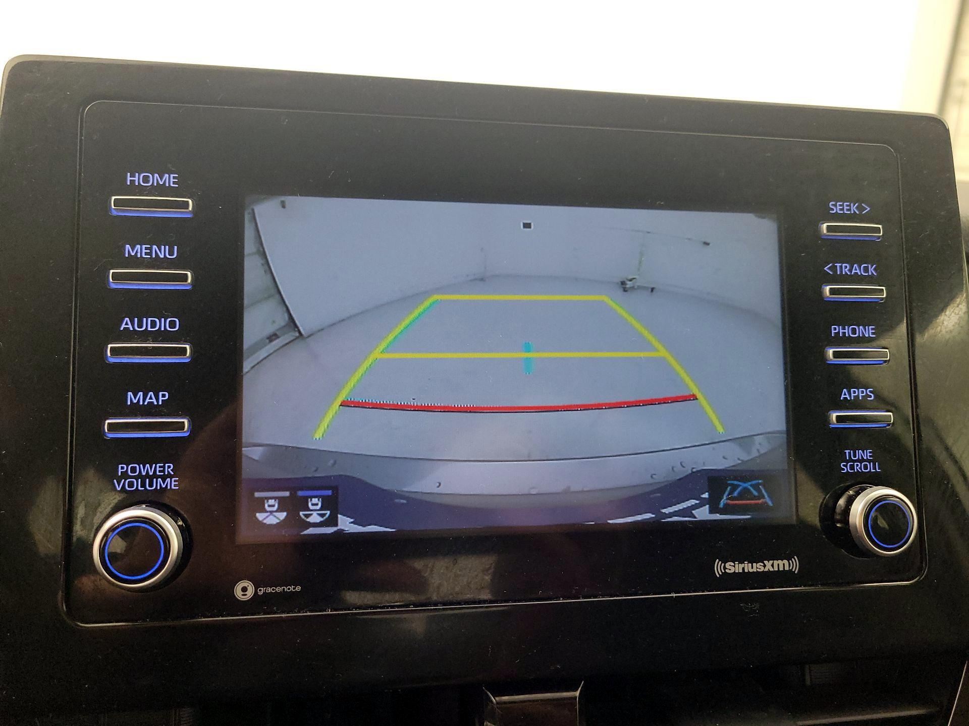 Thumbnail: 2021 Toyota Camry - 14