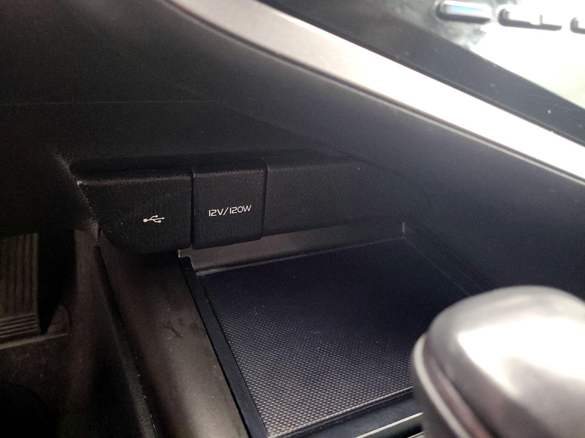 Thumbnail: 2021 Toyota Camry - 18