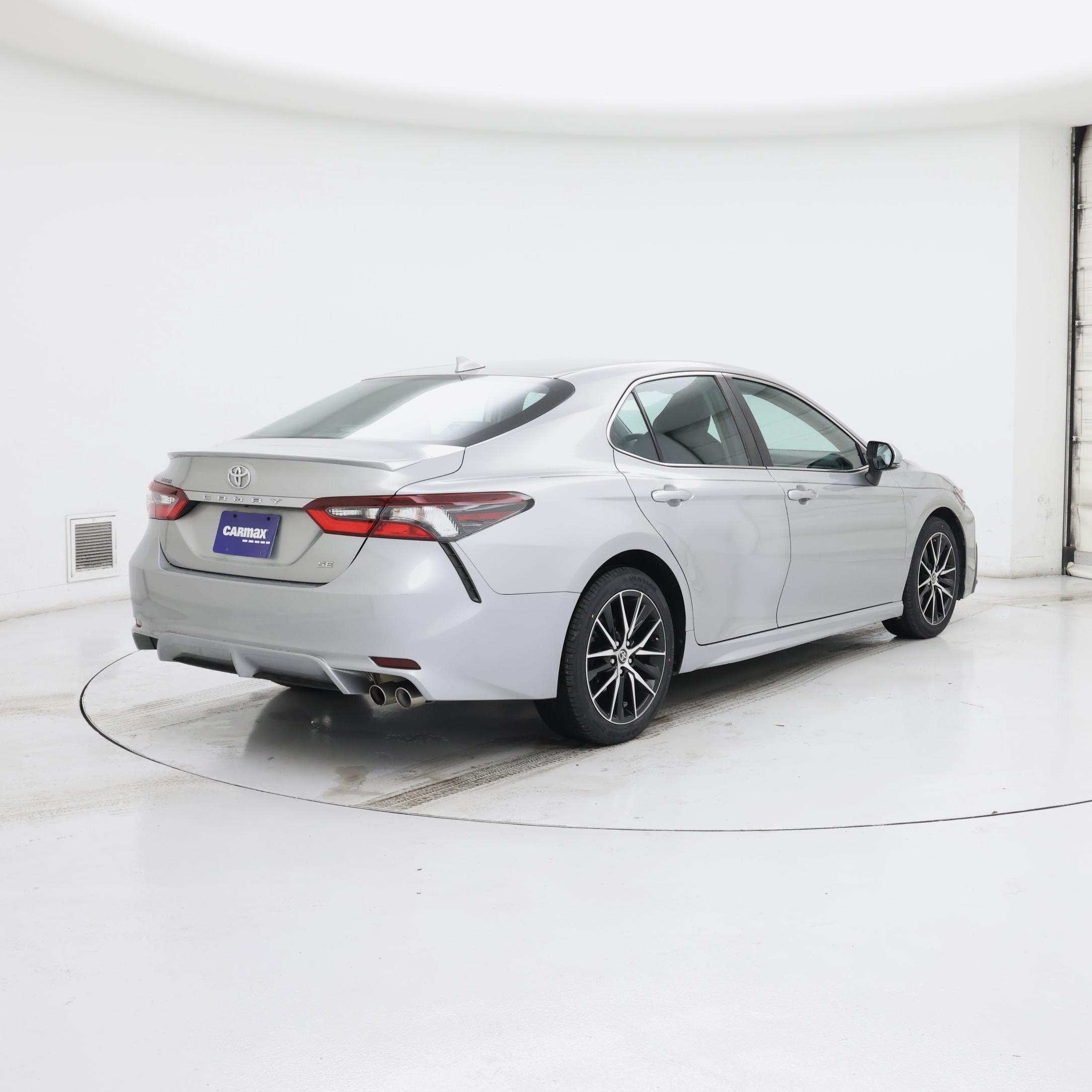 Thumbnail: 2021 Toyota Camry - 8