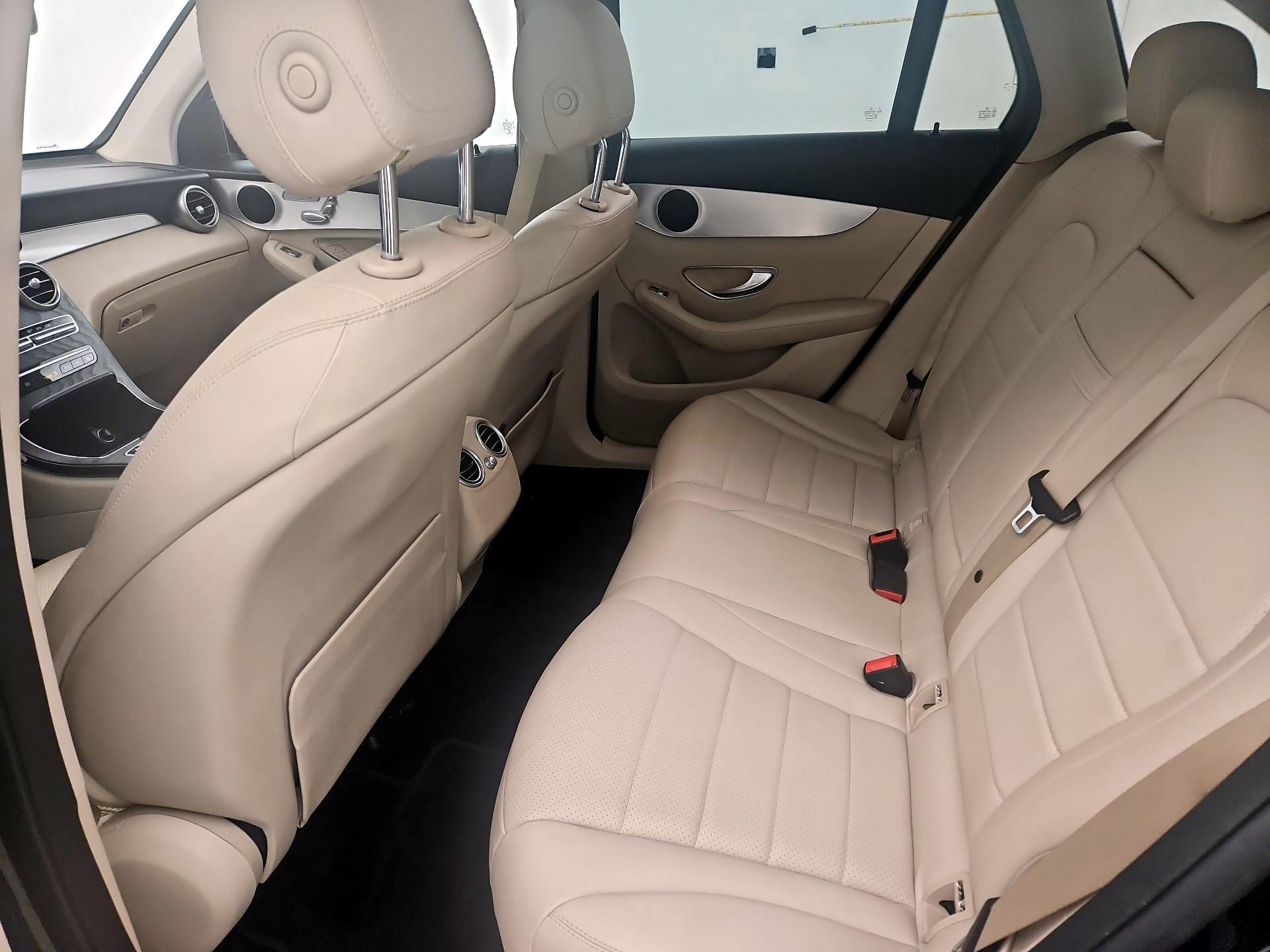 Thumbnail: 2020 Mercedes-Benz GLC - 20