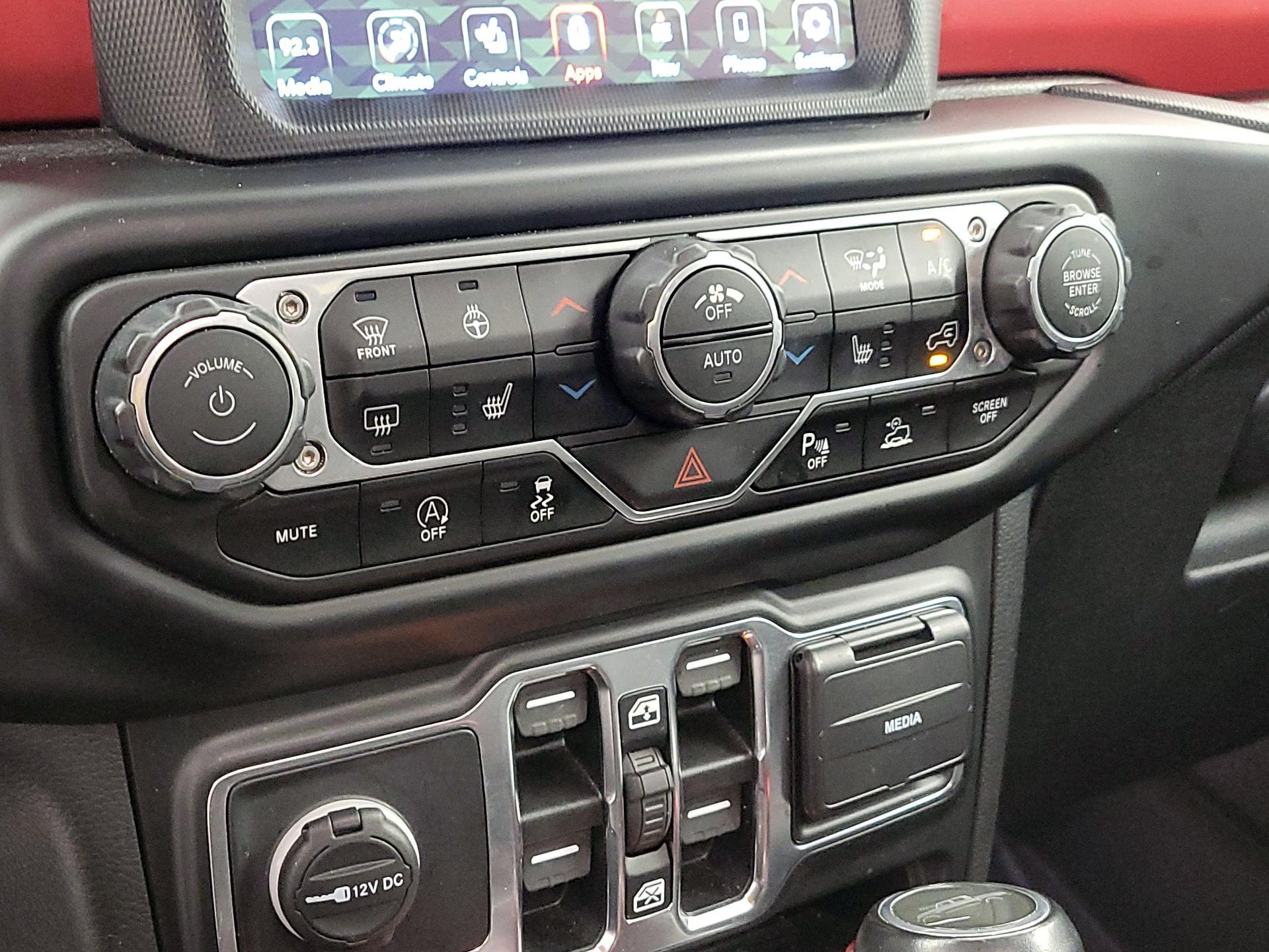 Thumbnail: 2022 Jeep Gladiator - 16