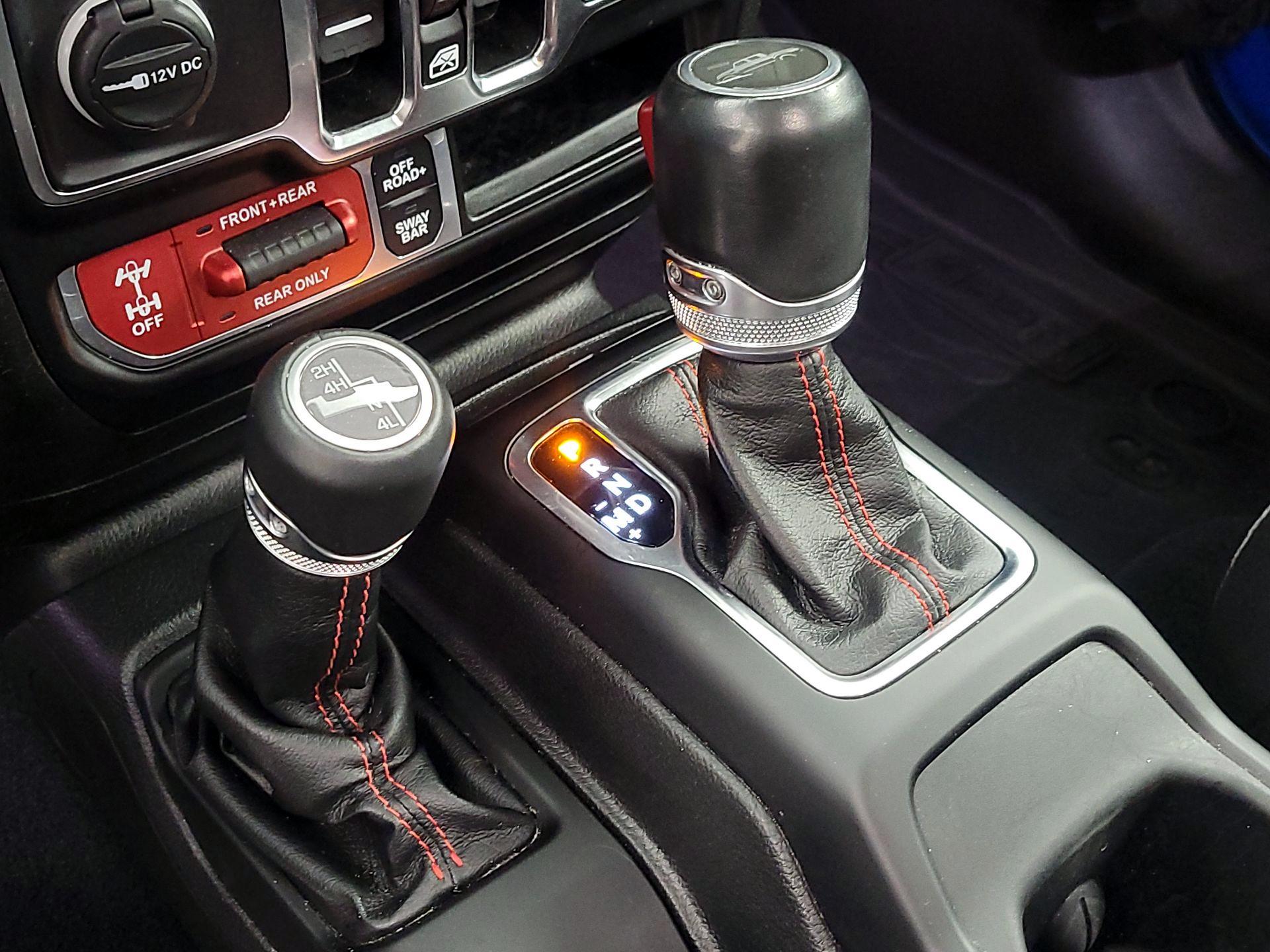 Thumbnail: 2022 Jeep Gladiator - 17