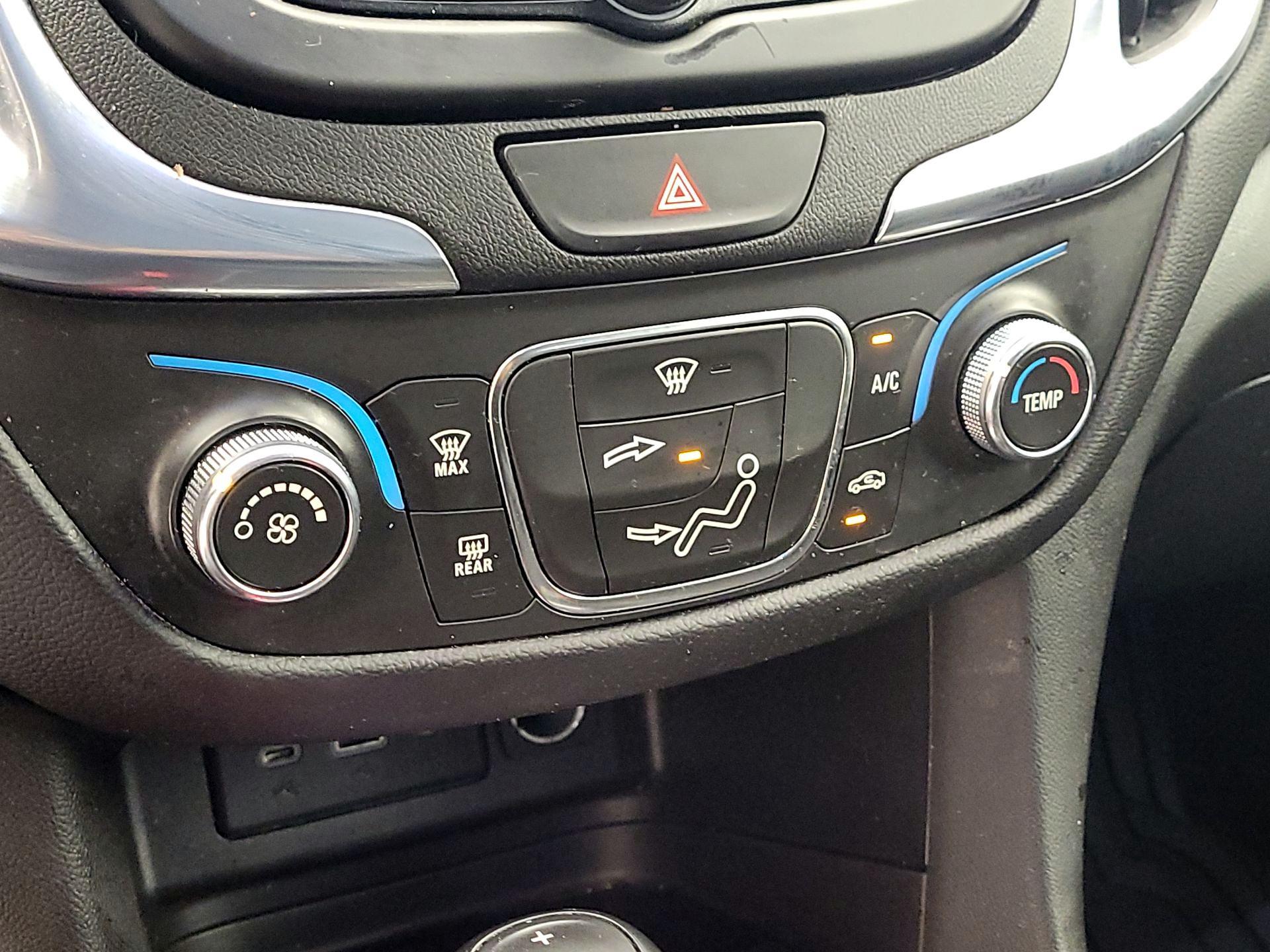 Thumbnail: 2021 Chevrolet Equinox - 16