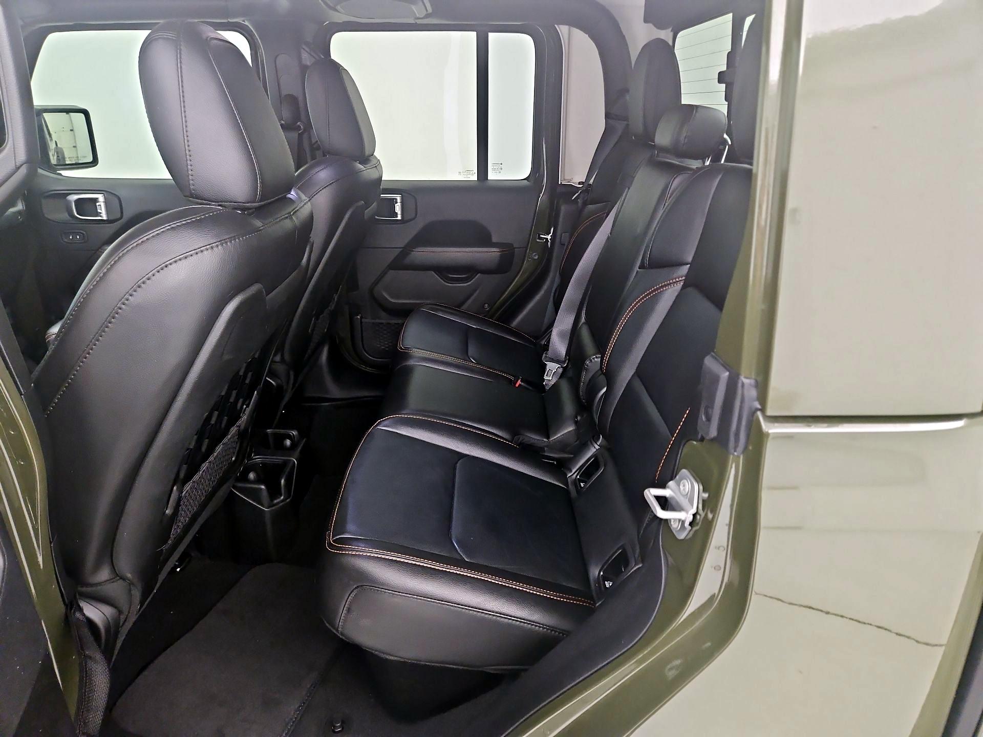 Thumbnail: 2022 Jeep Gladiator - 20