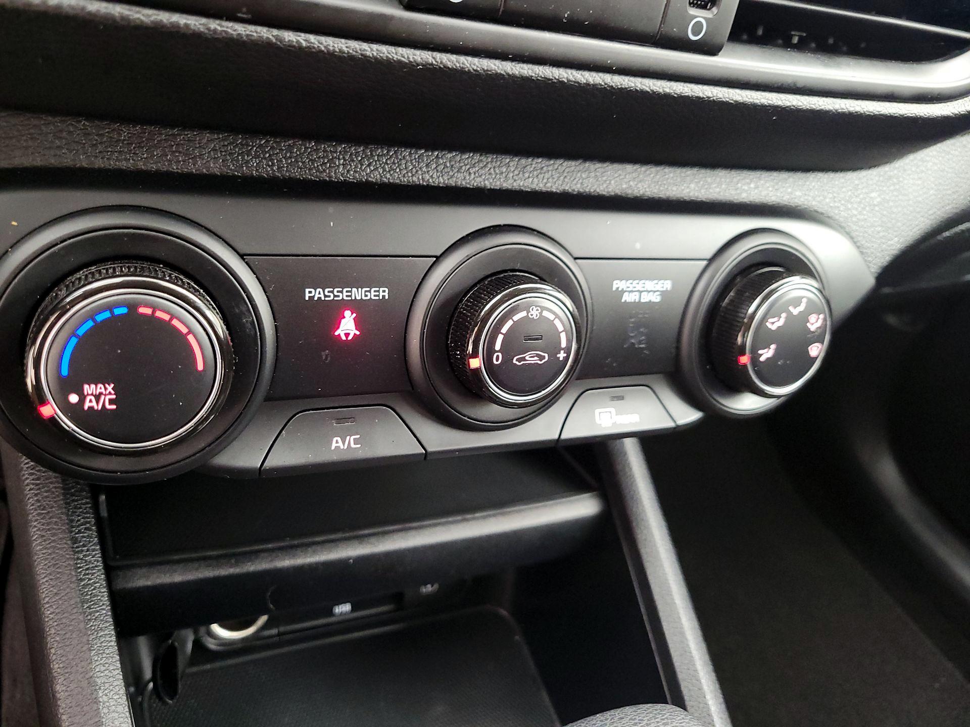 Thumbnail: 2024 Kia Forte - 14