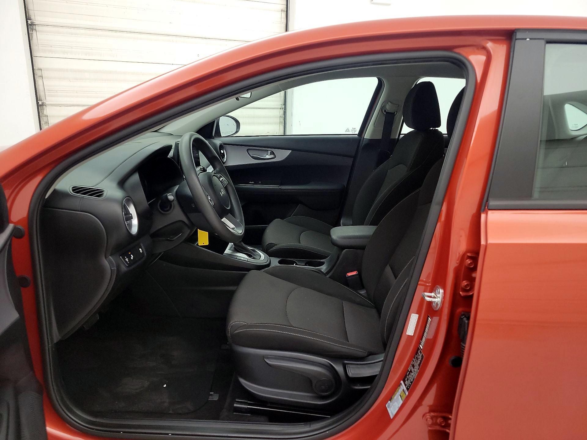 Thumbnail: 2023 Kia Forte - 11