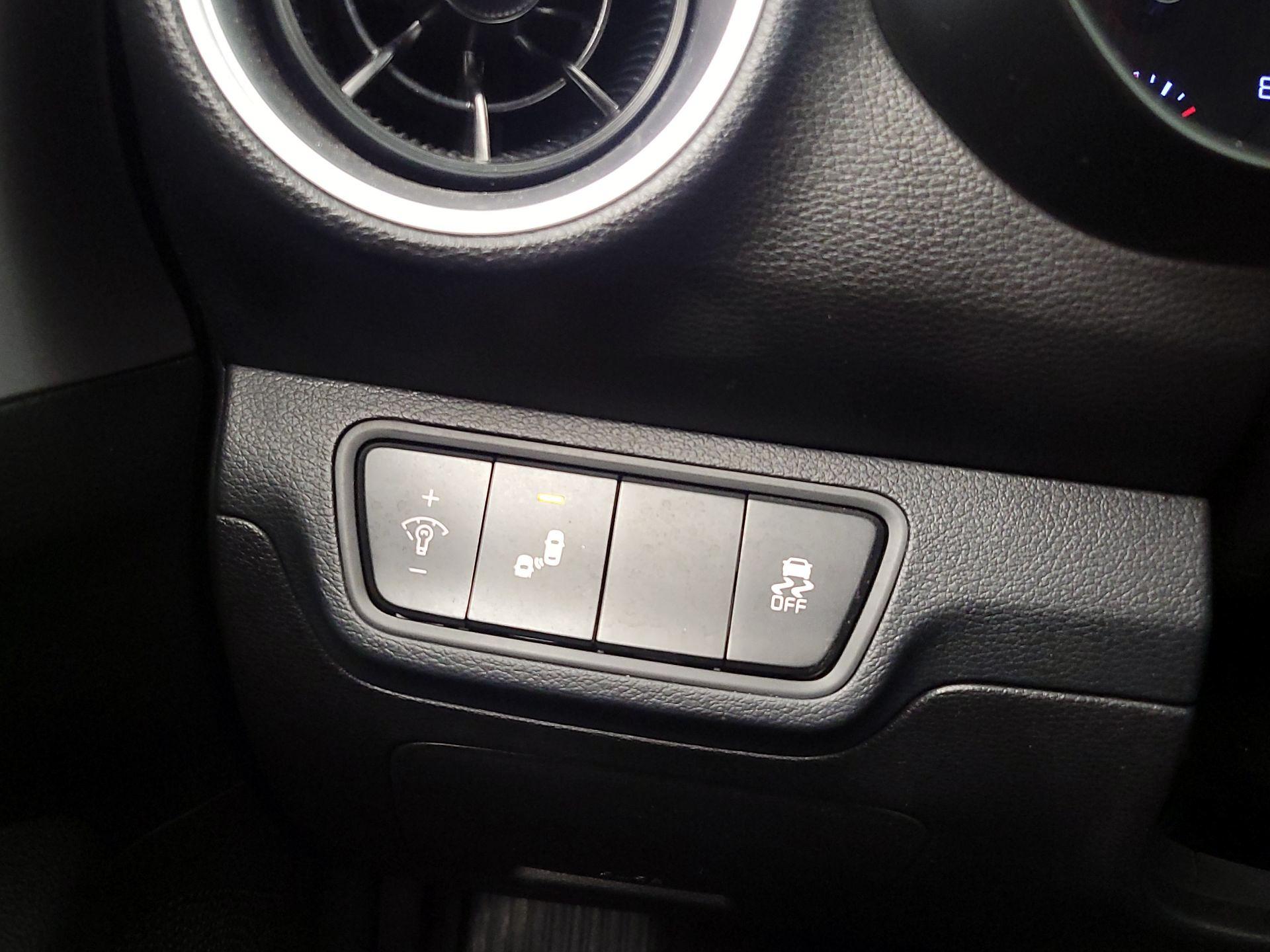 Thumbnail: 2023 Kia Forte - 13