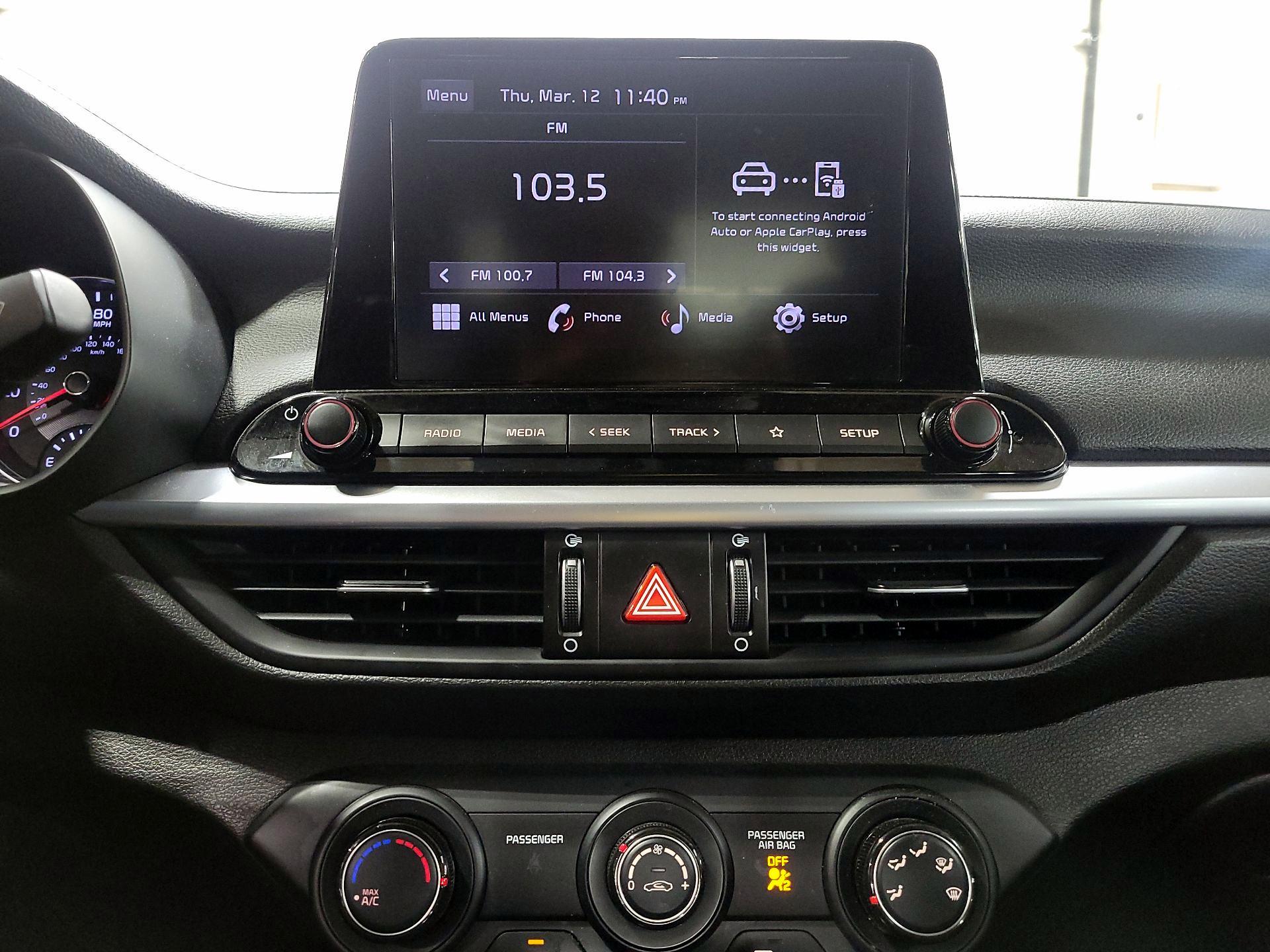 Thumbnail: 2023 Kia Forte - 15