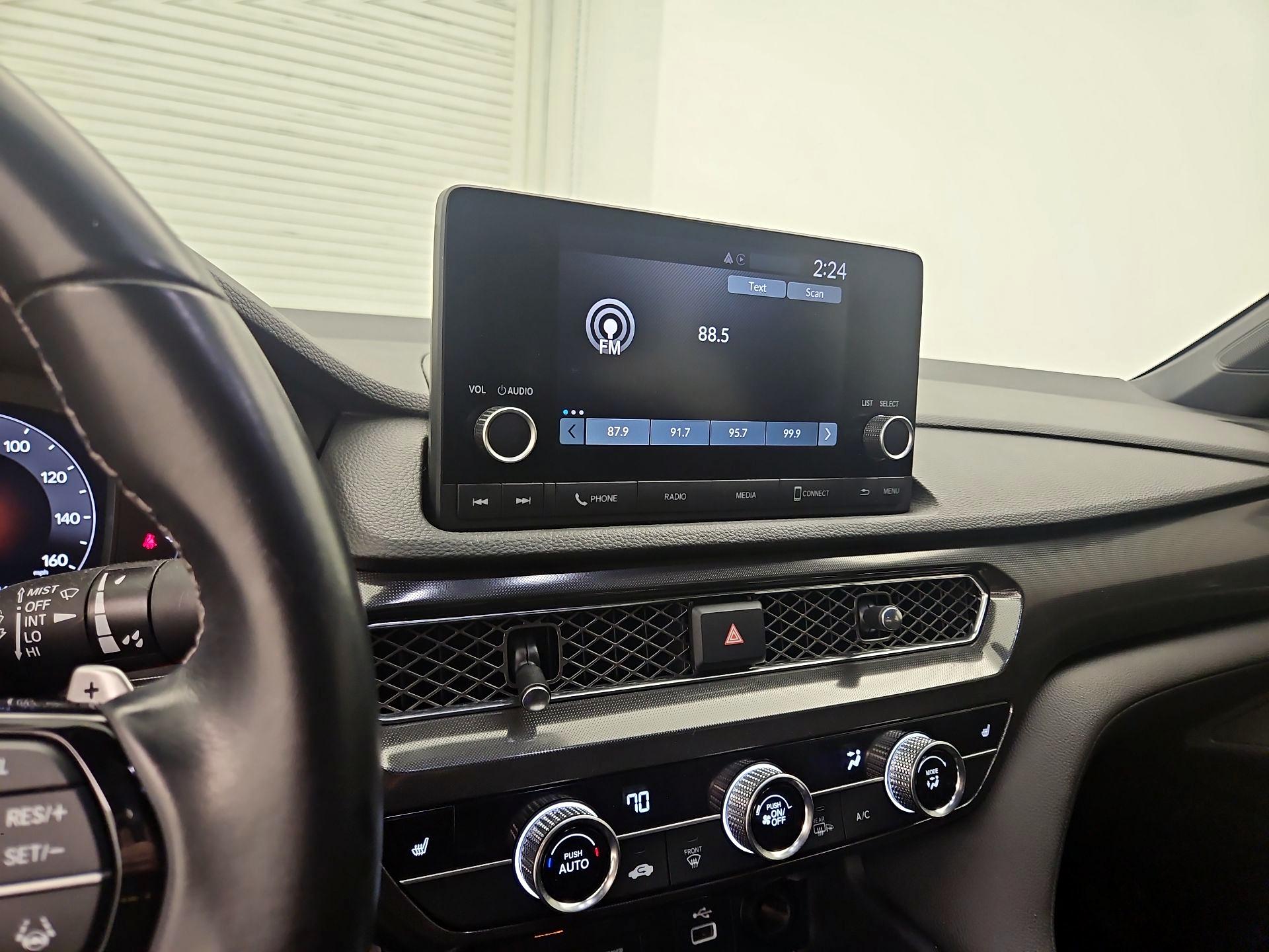 Thumbnail: 2023 Acura Integra - 15