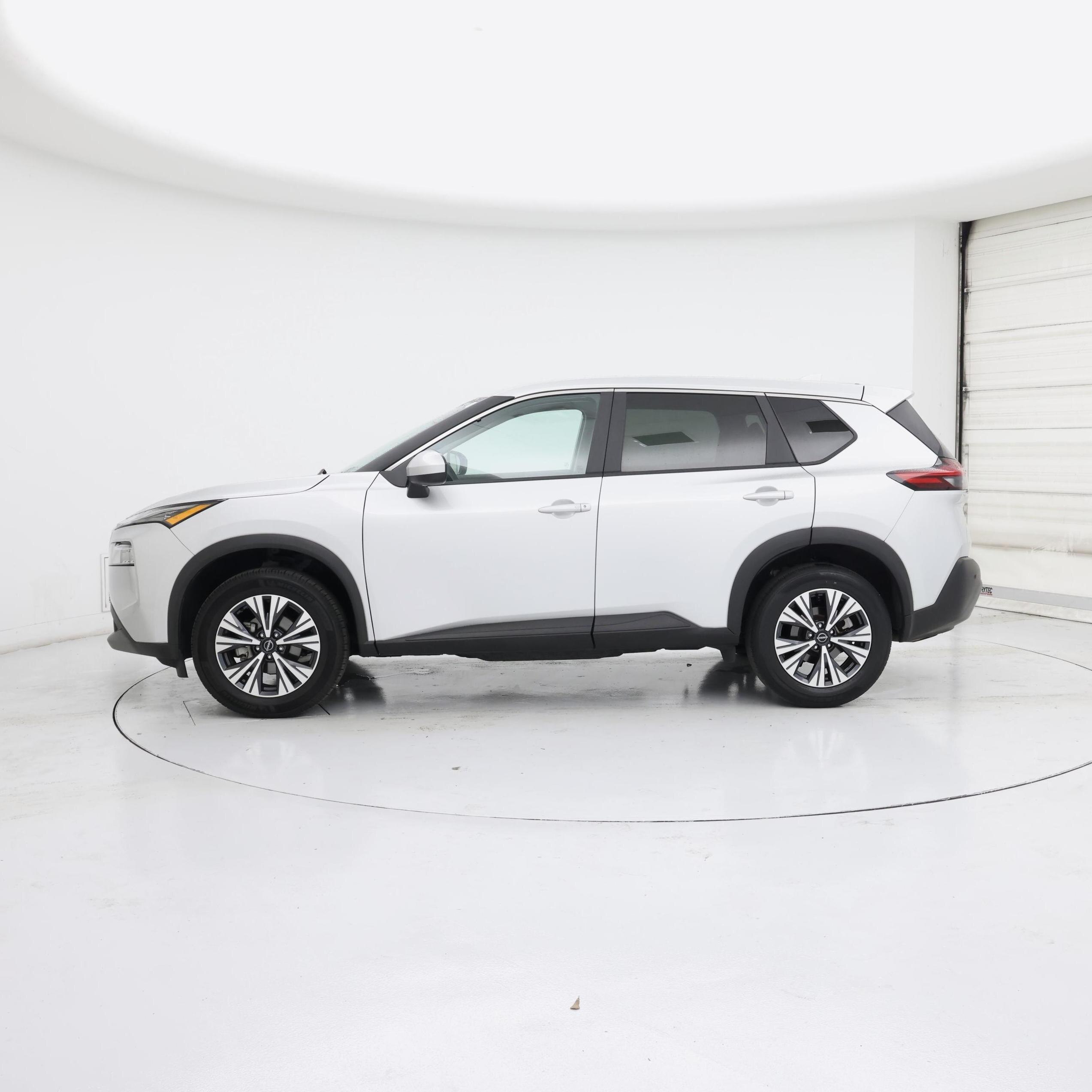 Thumbnail: 2023 Nissan Rogue - 3