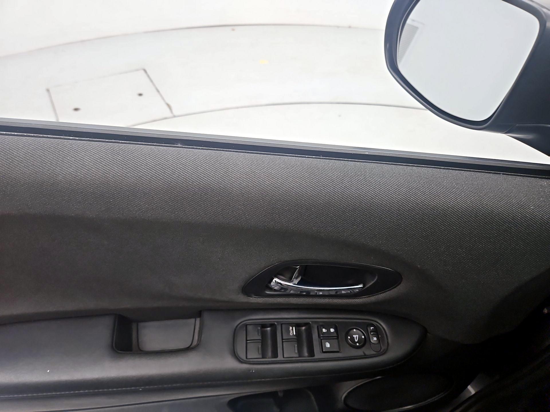 Thumbnail: 2021 Honda HR-V - 12