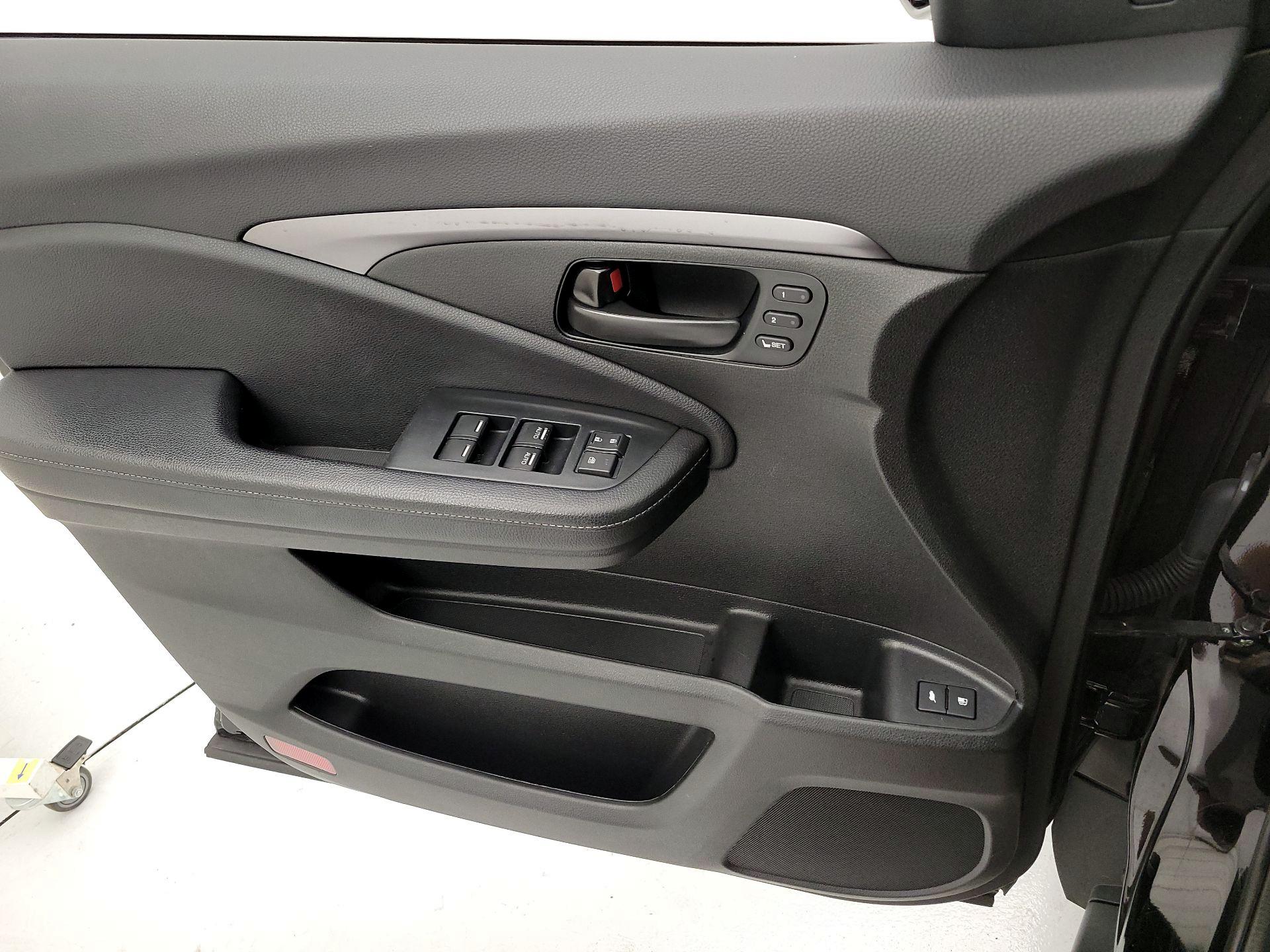 Thumbnail: 2022 Honda Passport - 12