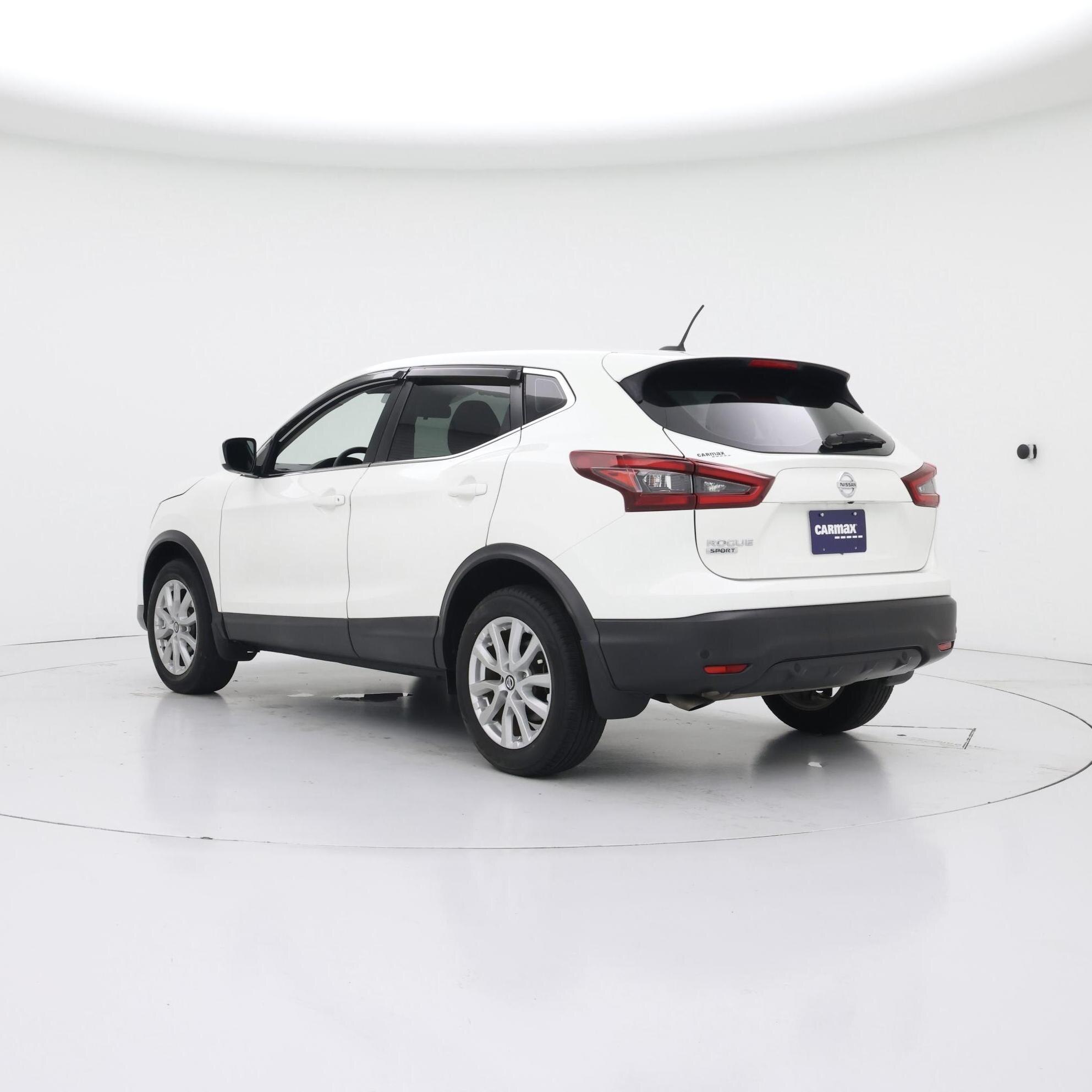 Thumbnail: 2020 Nissan Rogue Sport - 2