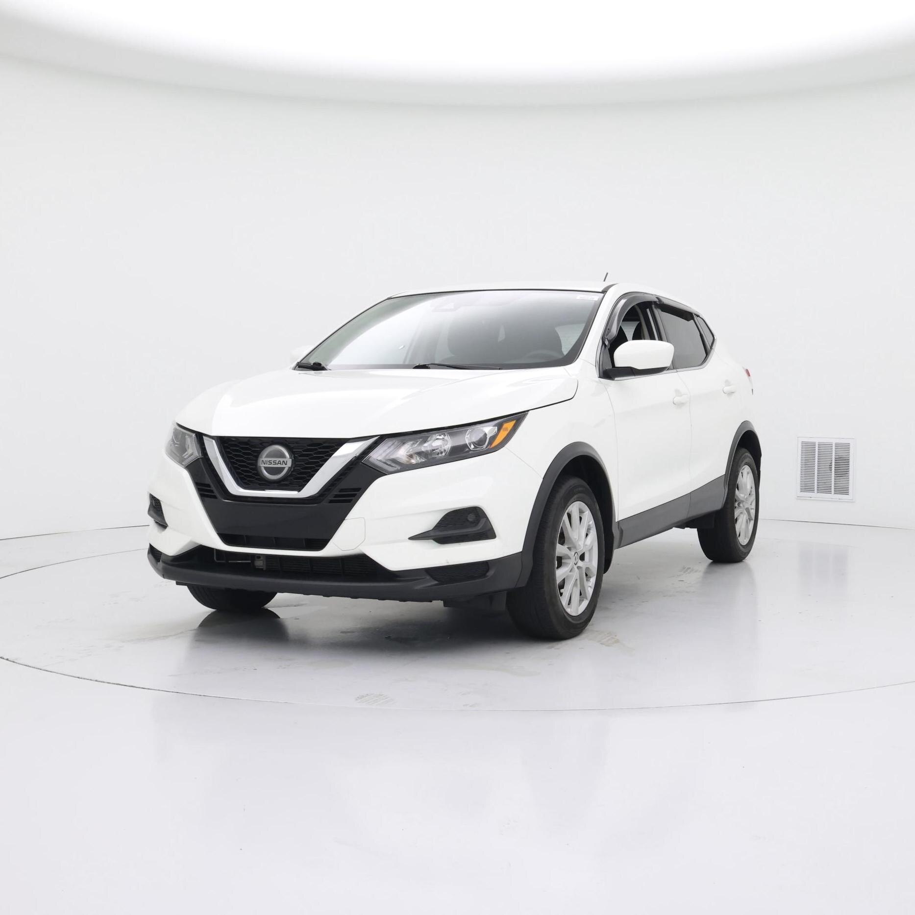 Thumbnail: 2020 Nissan Rogue Sport - 4
