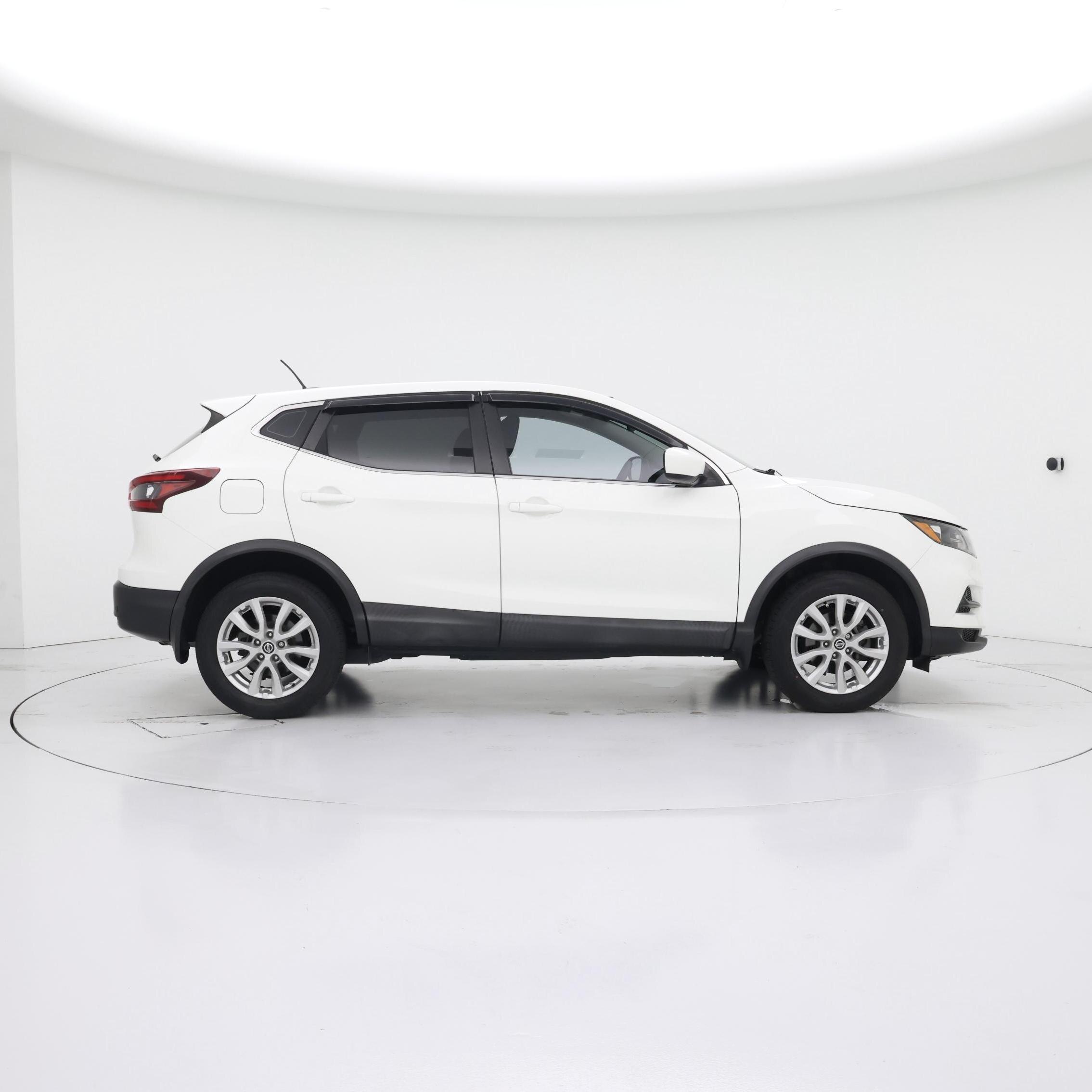 Thumbnail: 2020 Nissan Rogue Sport - 7