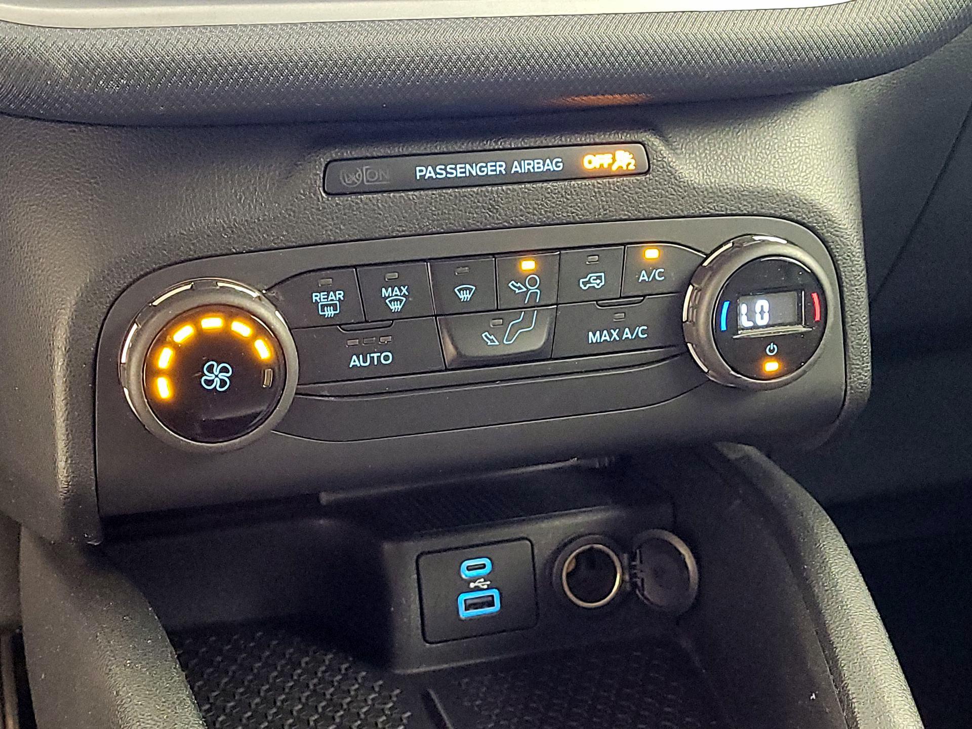 Thumbnail: 2021 Ford Bronco Sport - 16