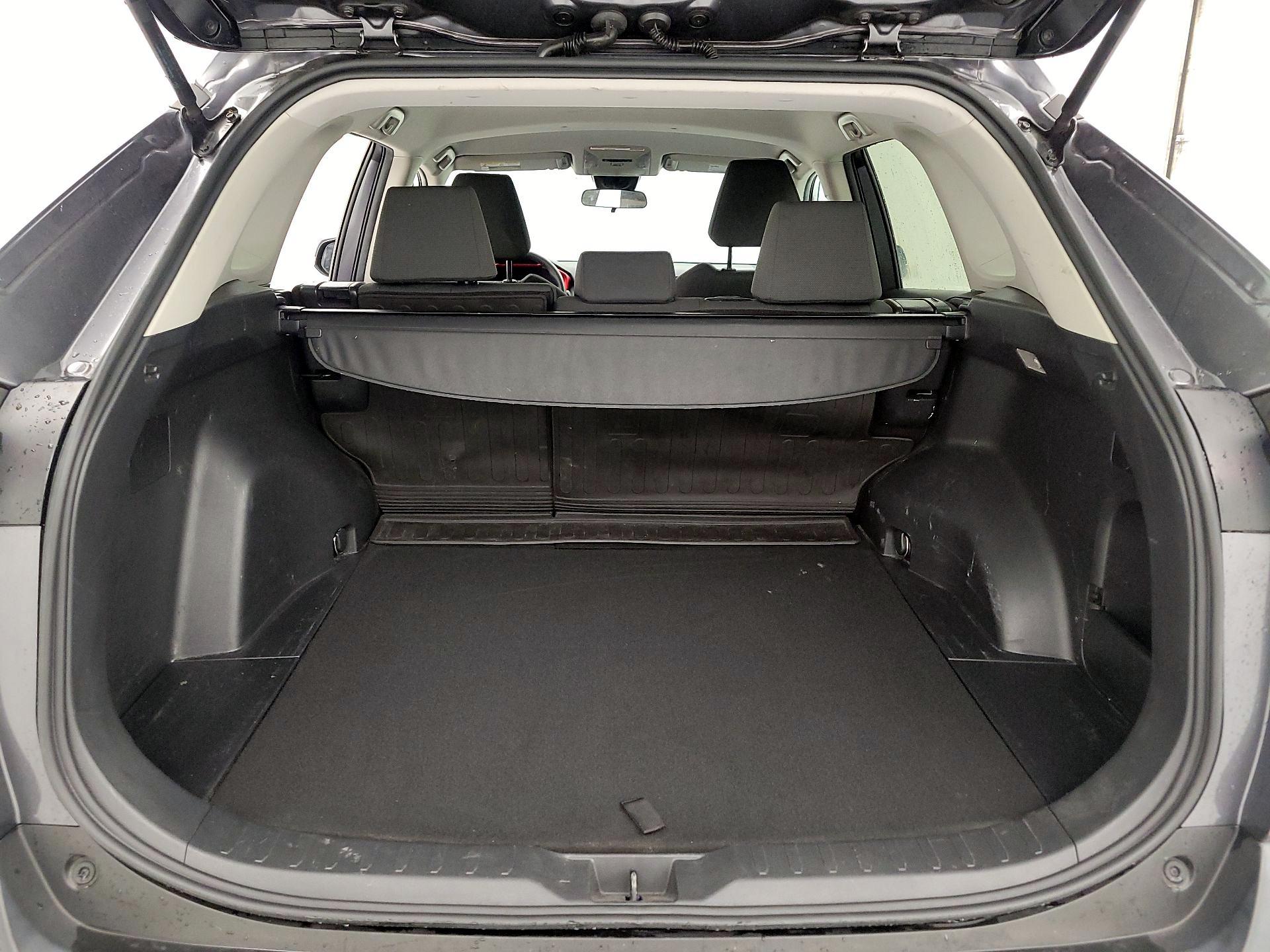 Thumbnail: 2021 Toyota RAV4 - 20