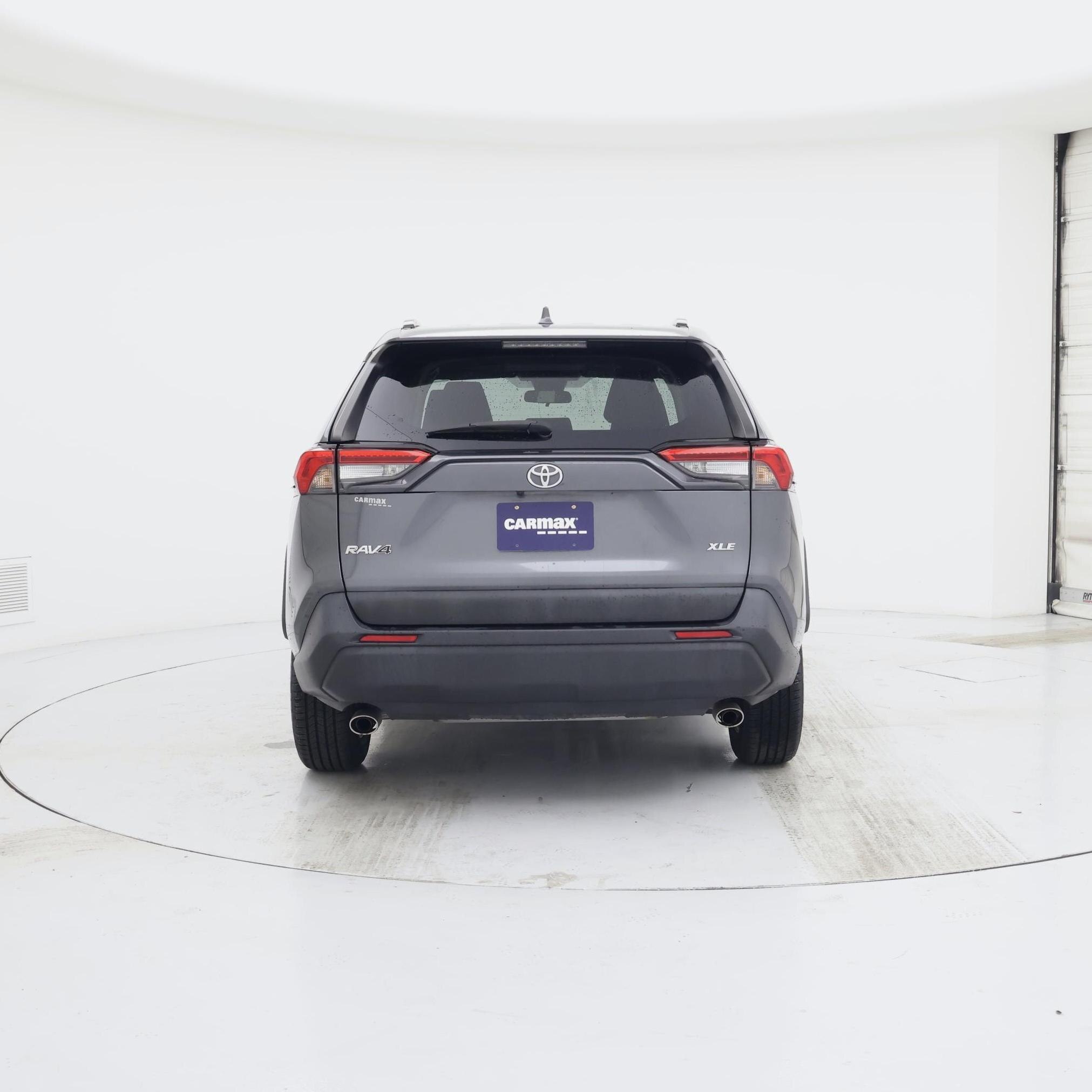 Thumbnail: 2021 Toyota RAV4 - 6