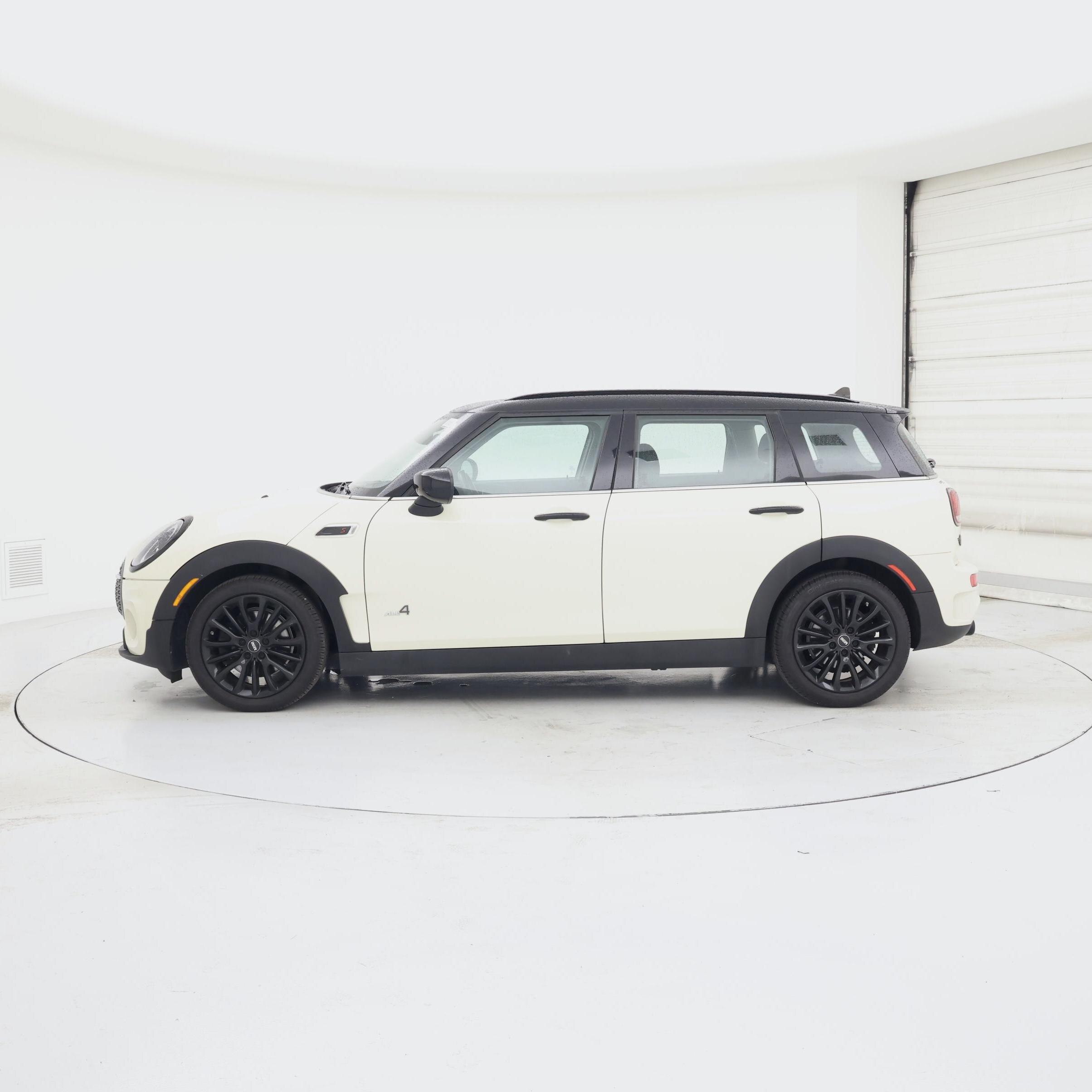 Thumbnail: 2022 MINI Cooper Clubman - 3
