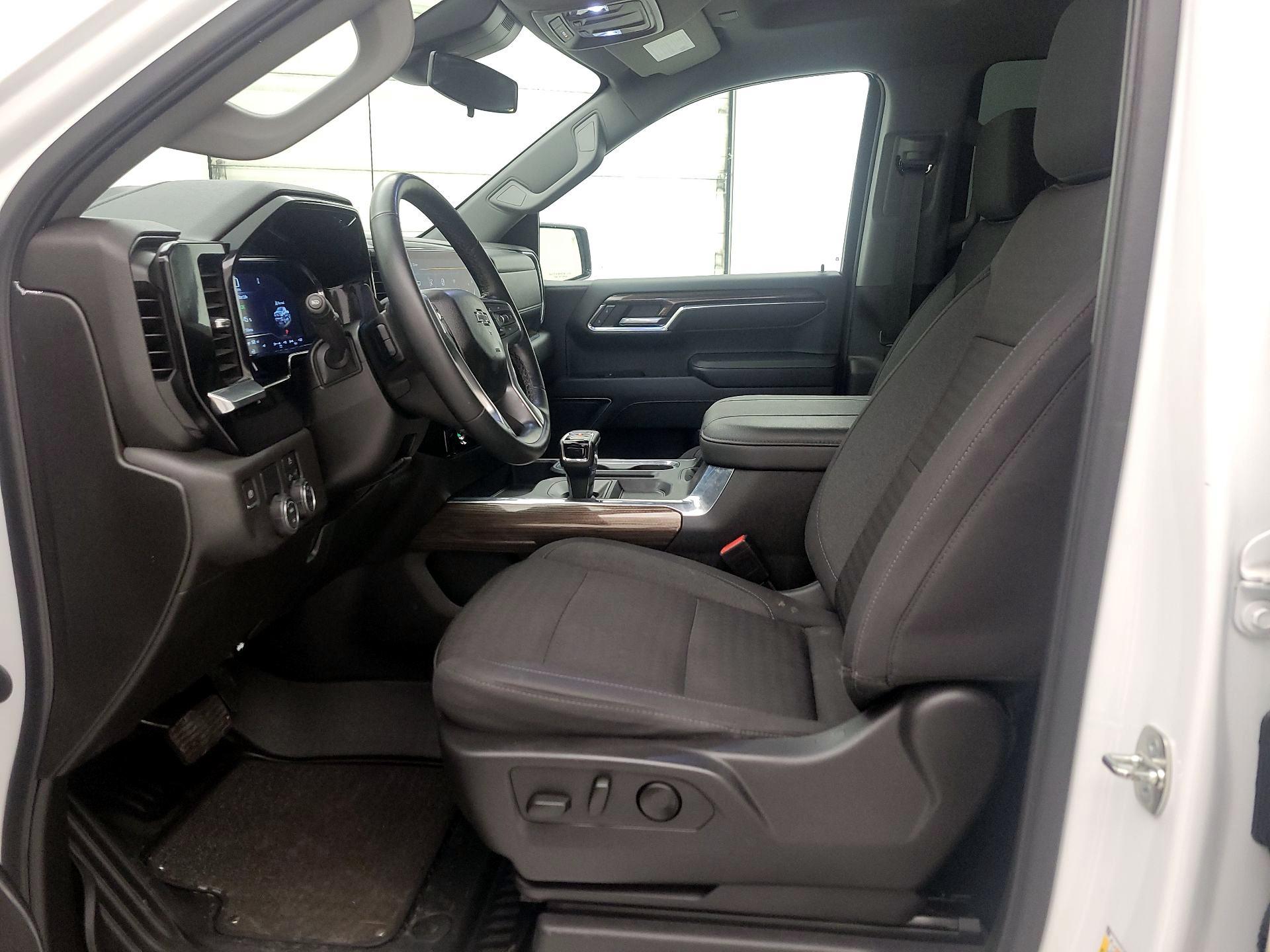 Thumbnail: 2023 Chevrolet Silverado 1500 - 11