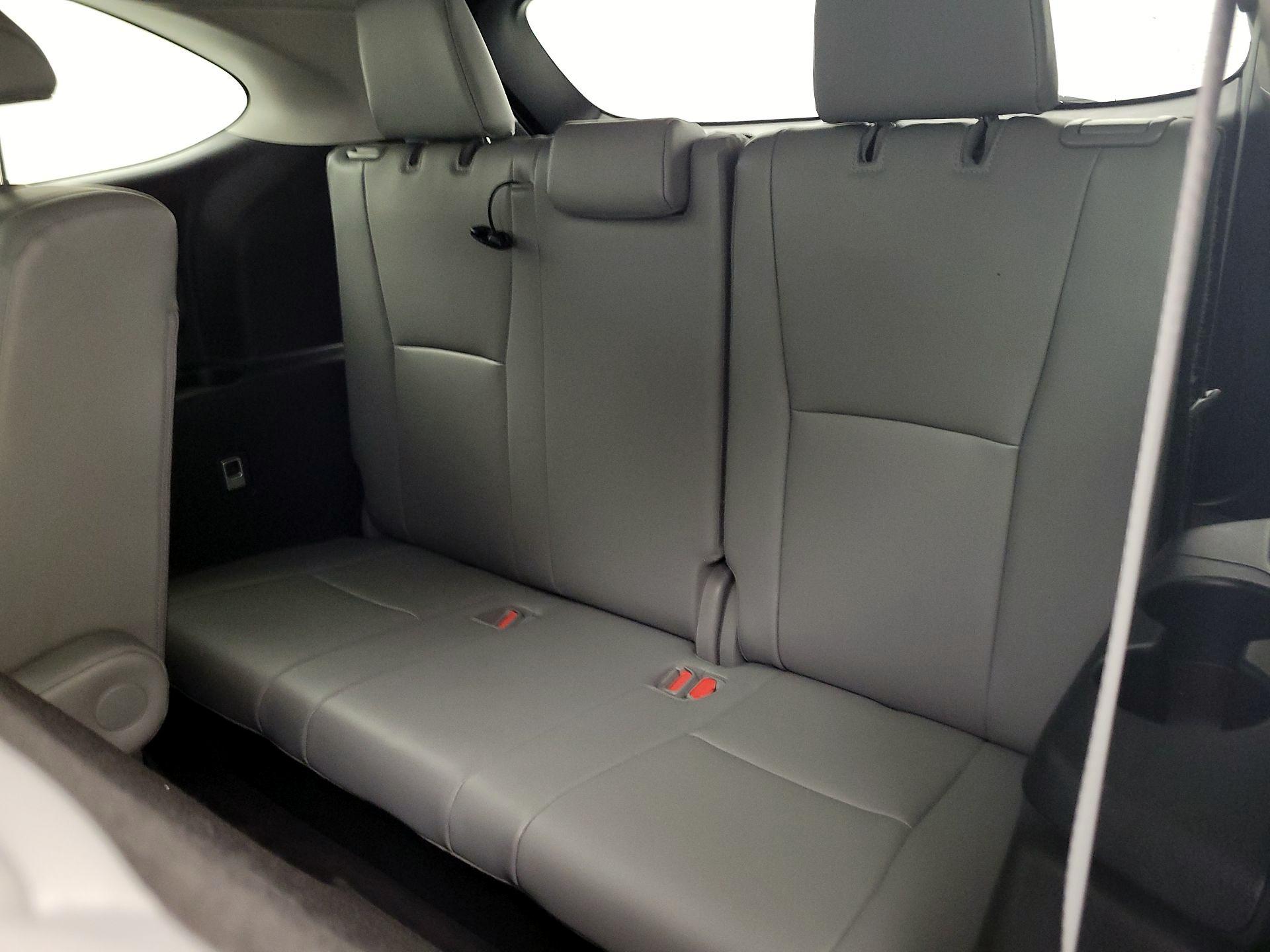 Thumbnail: 2022 Toyota Highlander - 20